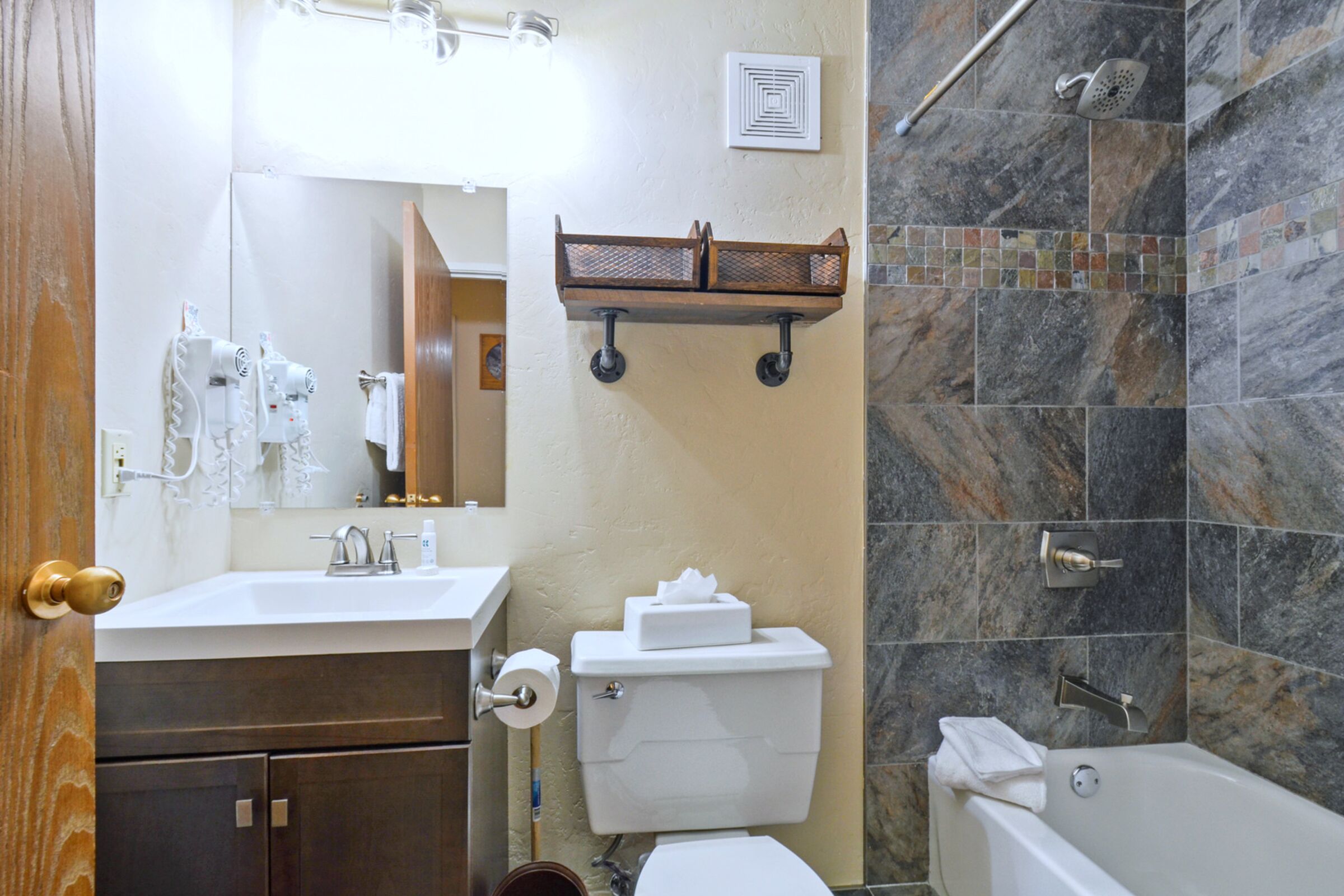 #206 - Bathroom