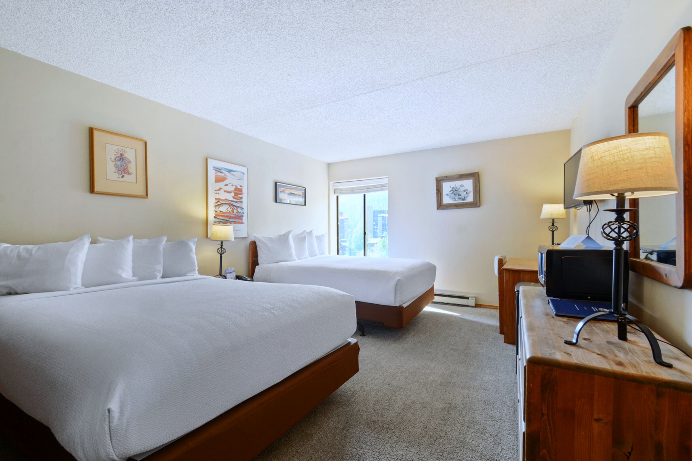 #206/206A - Bedroom