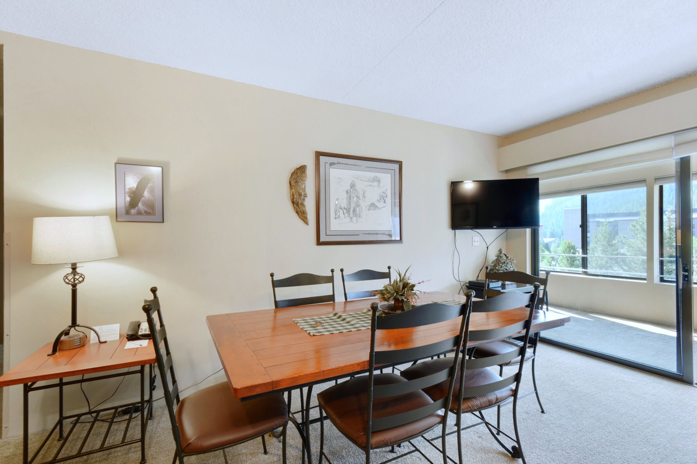 #206/206A - Dining Room