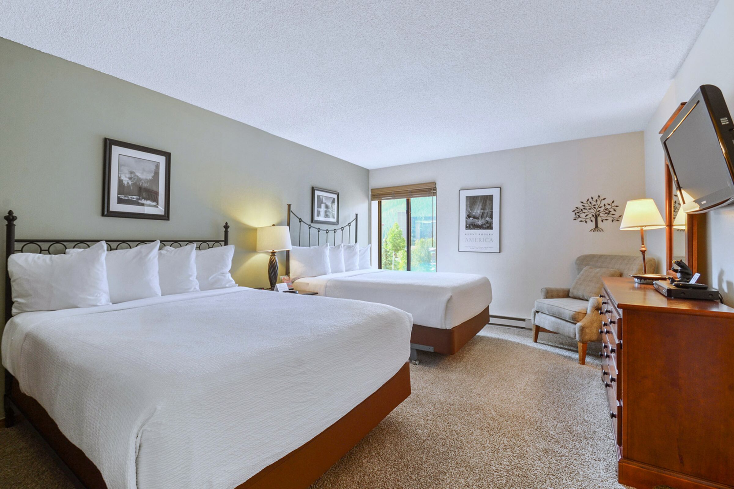#106/106A - Bedroom