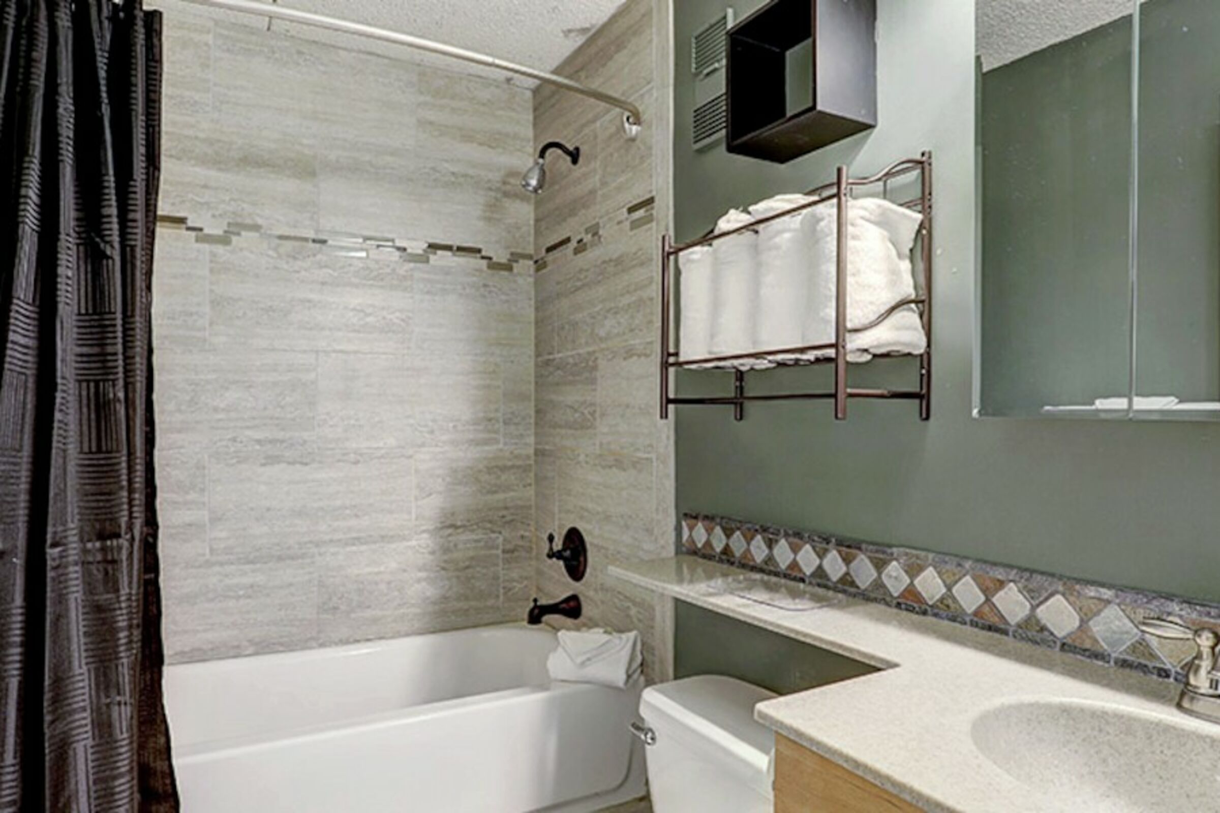 #208A - Bathroom
