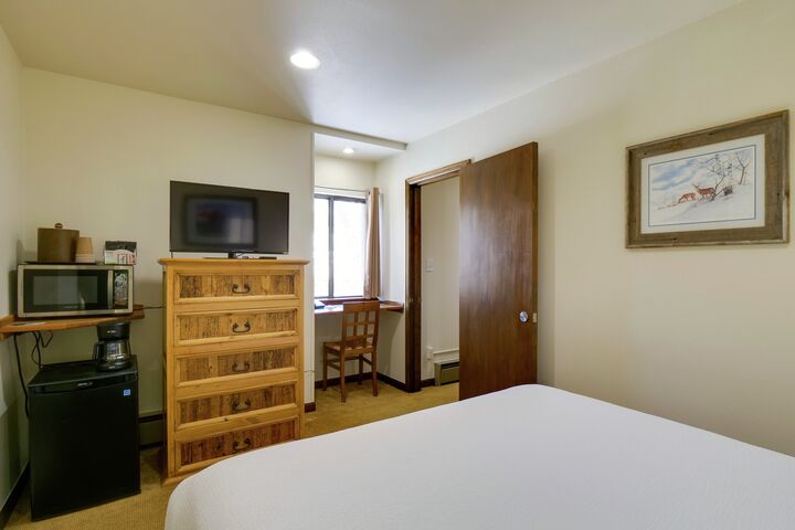 #225/229 - Master Bedroom