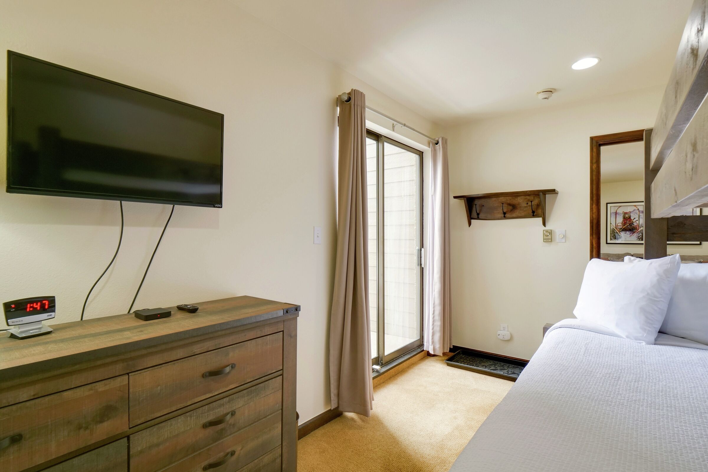 #225/229 - Bedroom