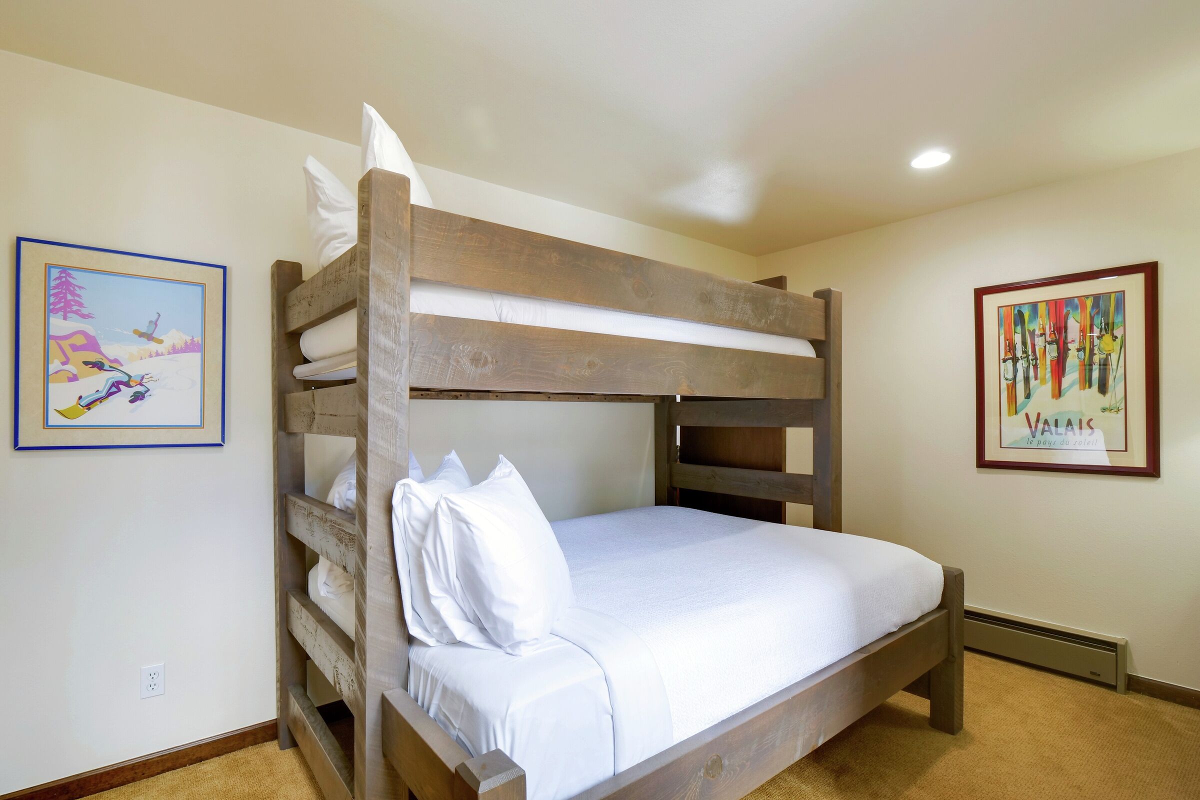 #225/229 - Bedroom