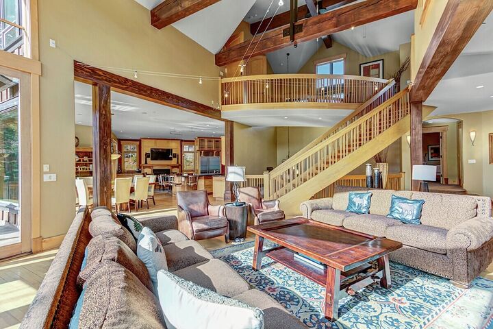5 Bdrm 5.5 Bath HT - Living Area