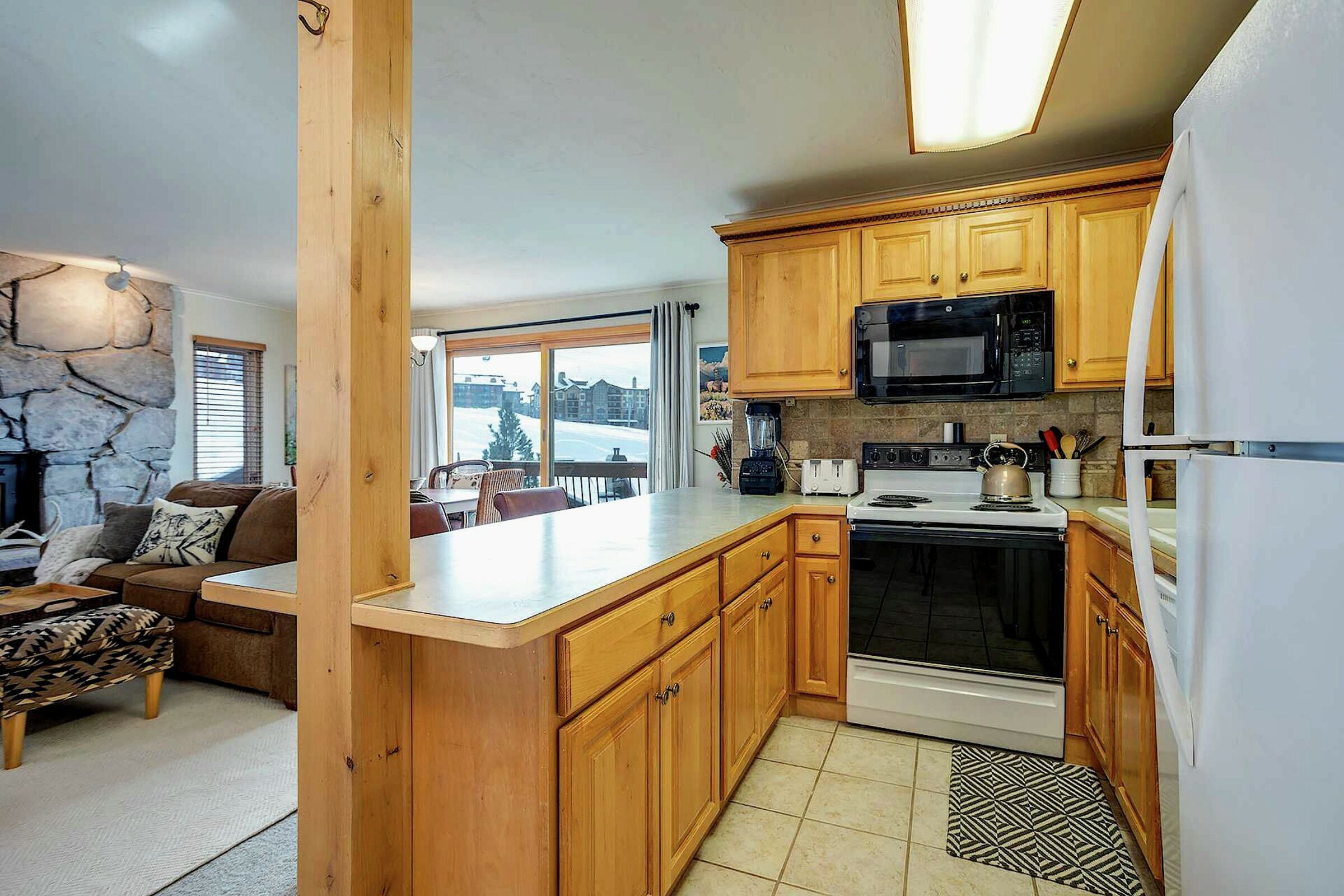 #400 - Kitchen