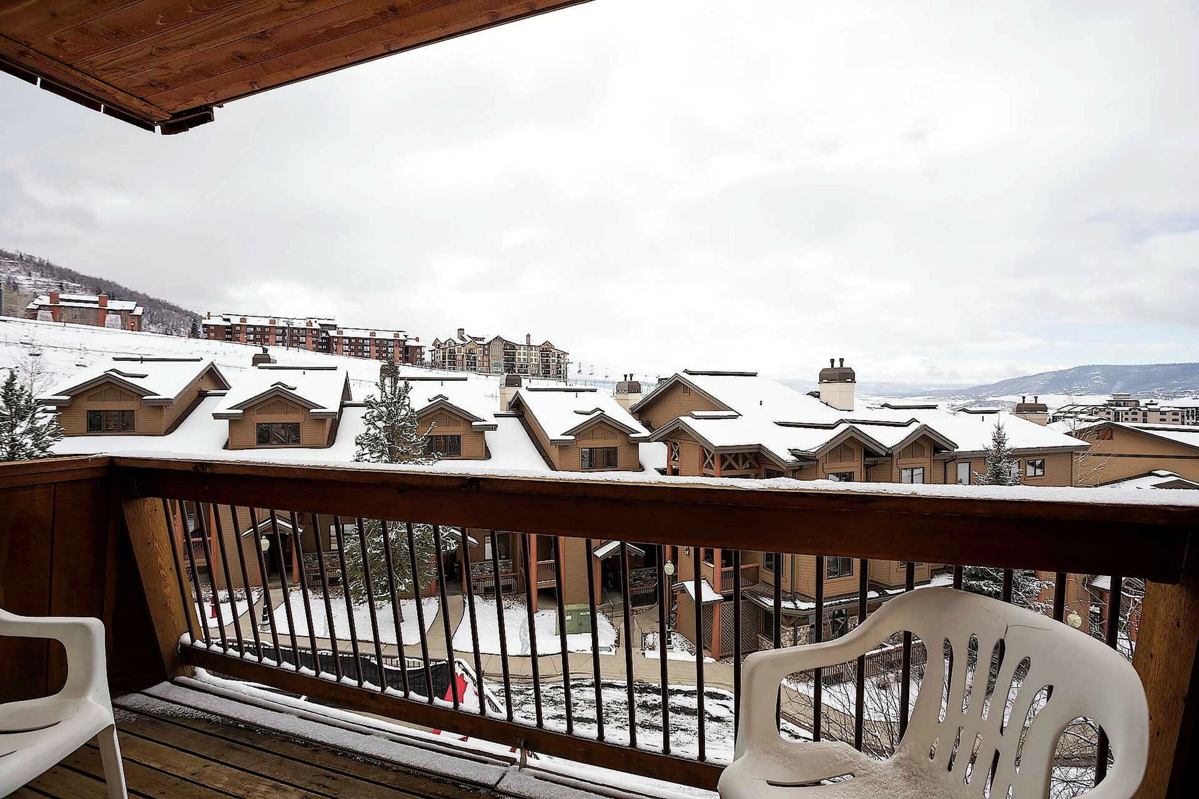 #300 - Balcony