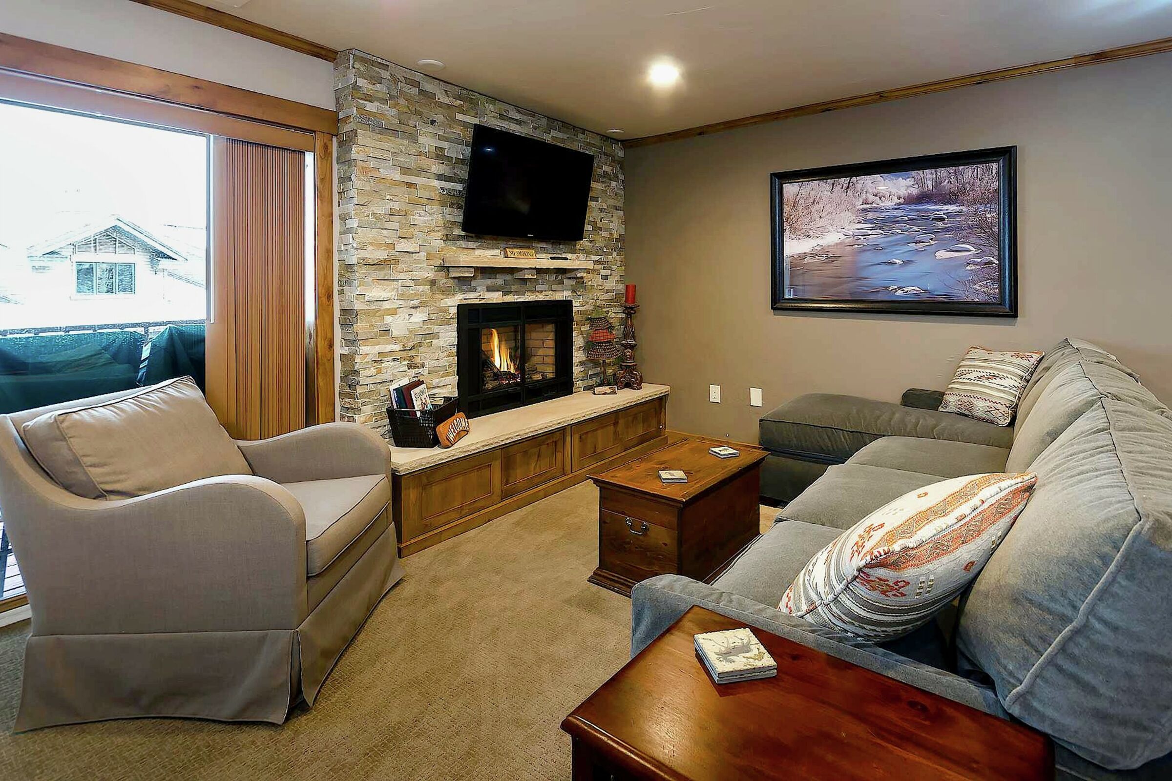 #426 - Living Room