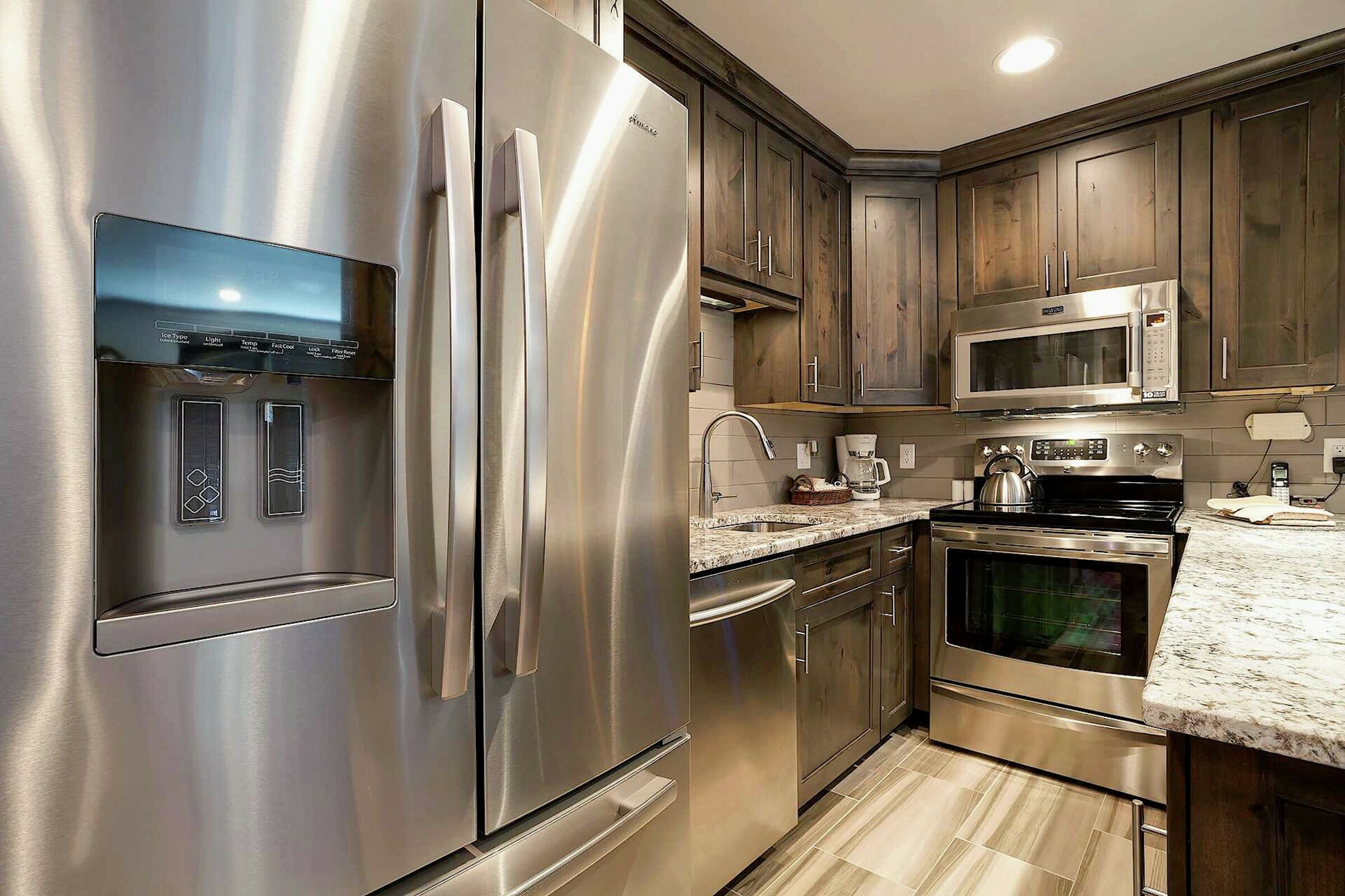#290 - Kitchen