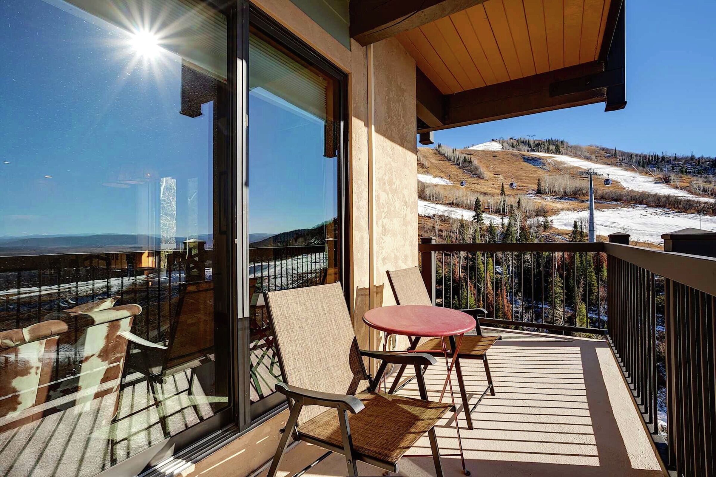 Studio Balcony