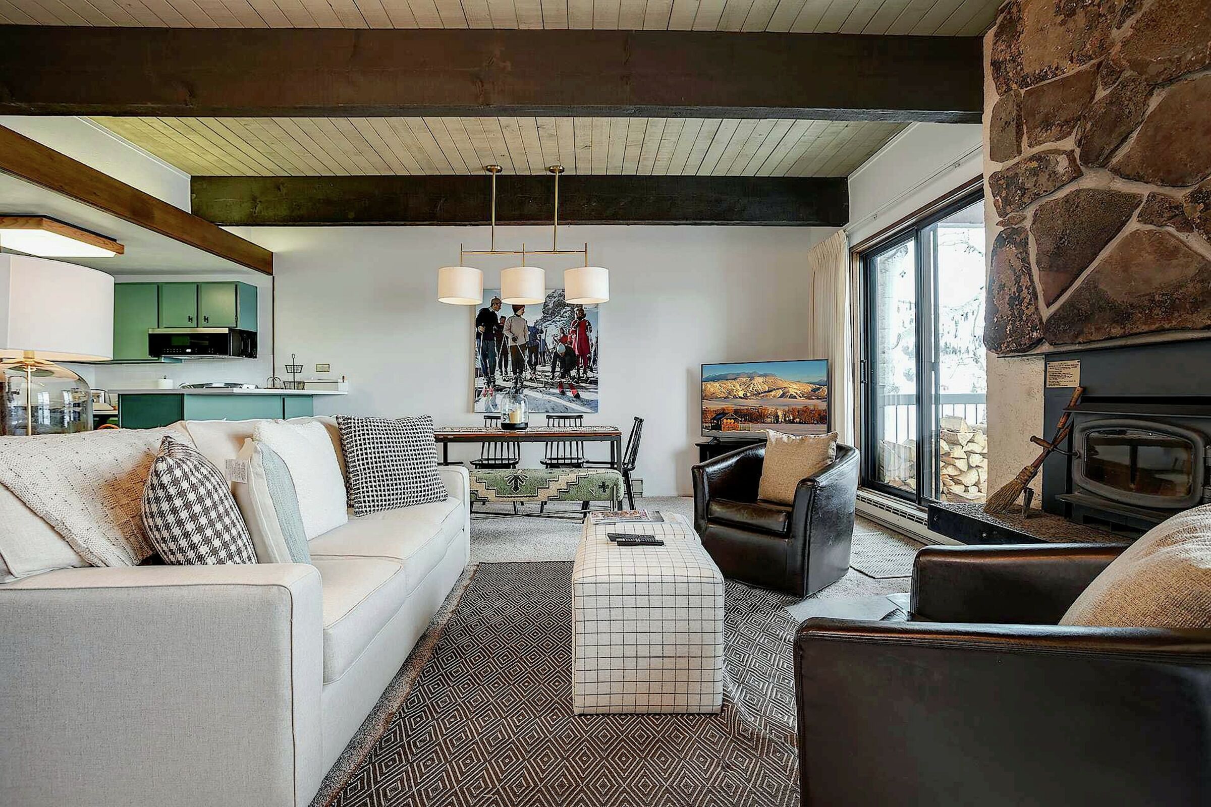 #C313 - Studio Living Area
