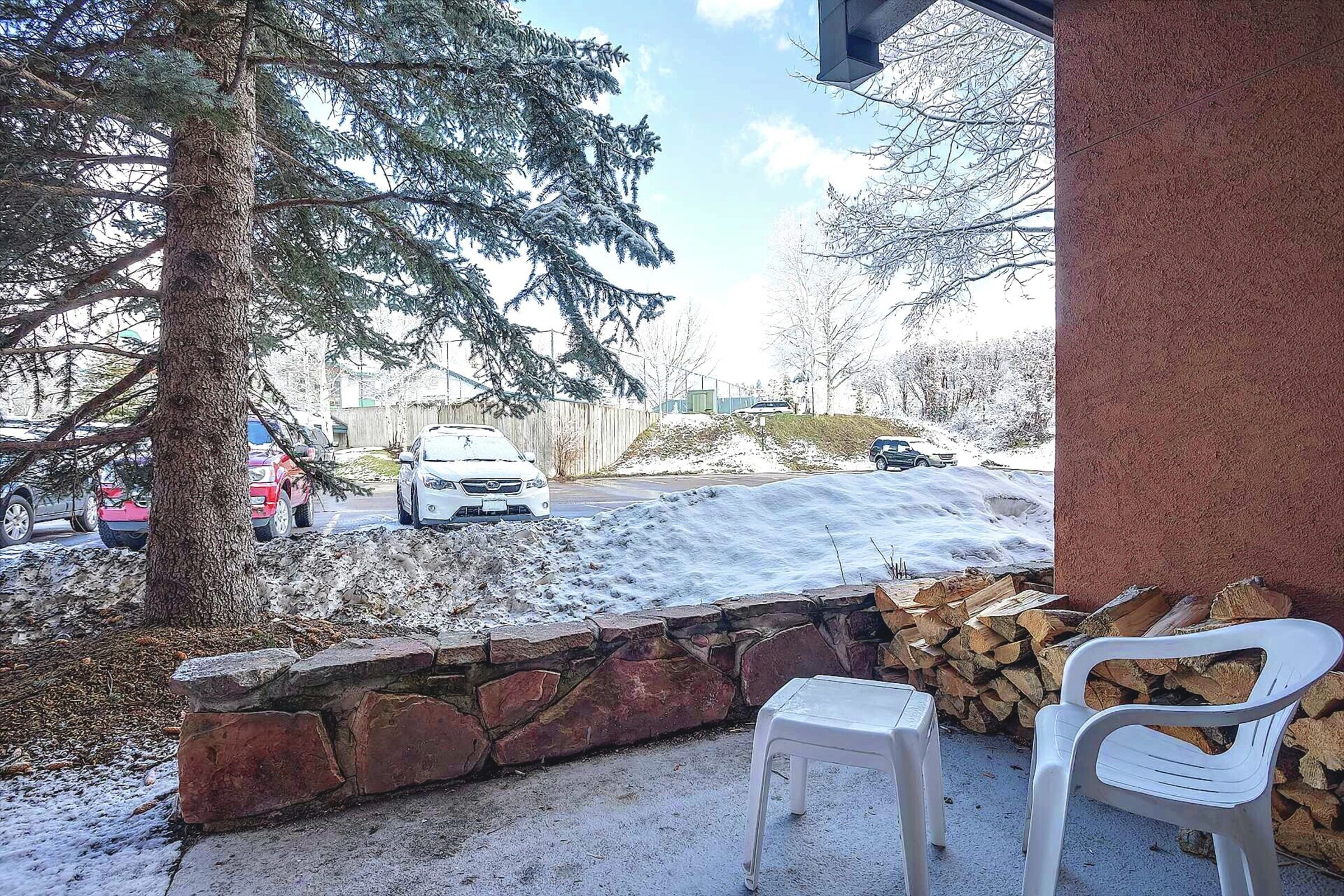 #B216 - Patio