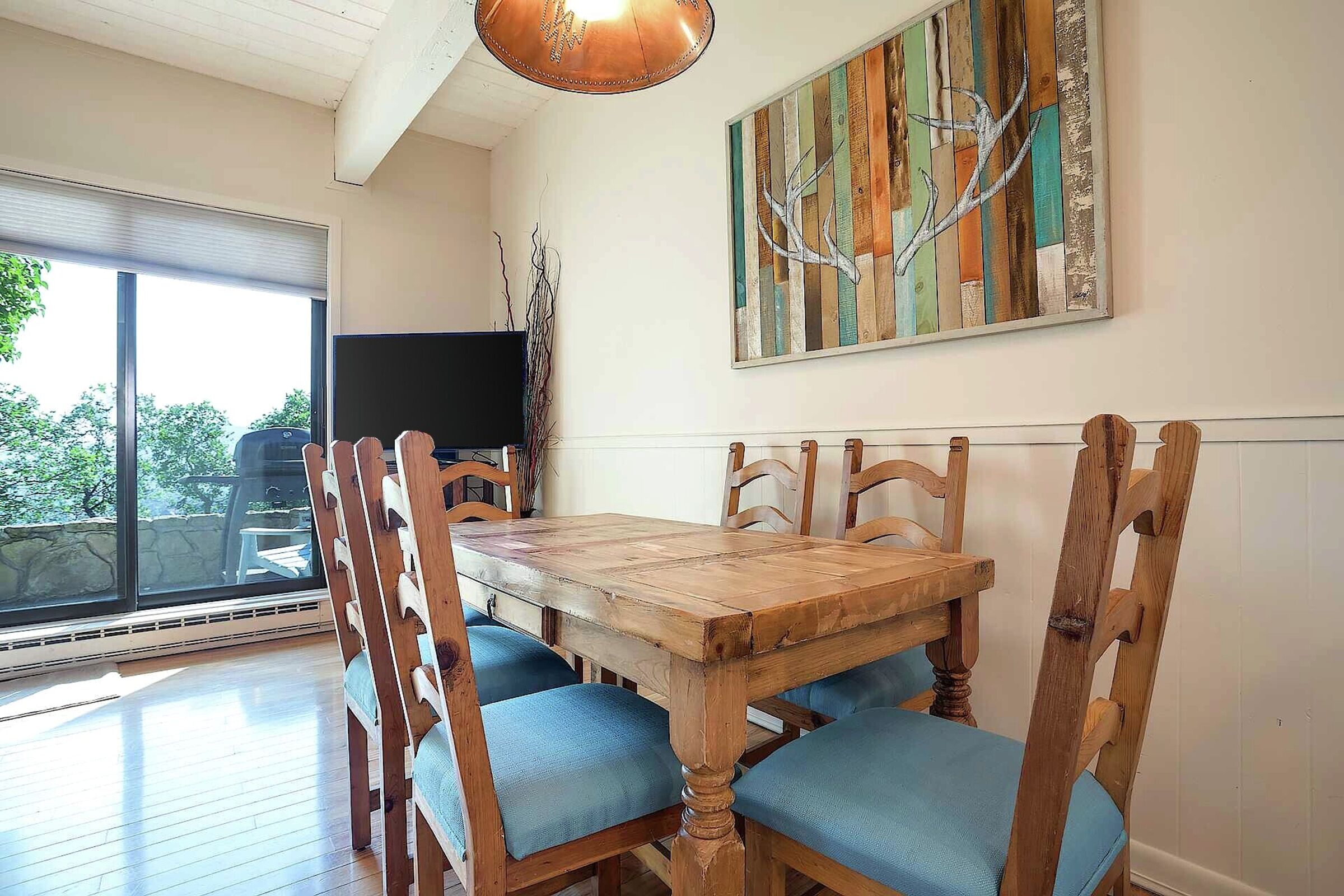 #A117 - Dining Area