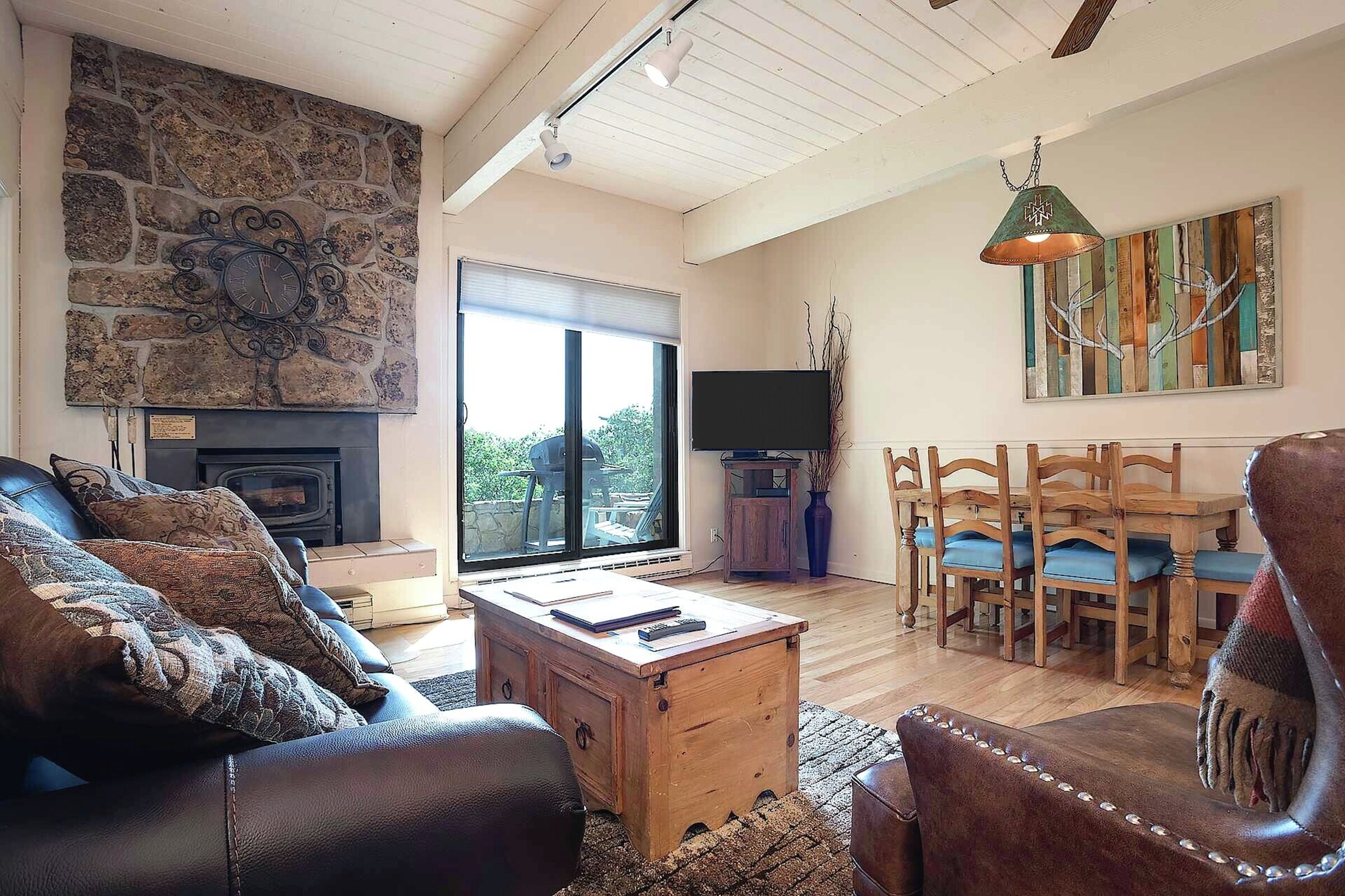 #A117 - Living Area