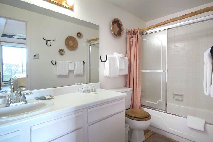 Master Ensuite Bathroom