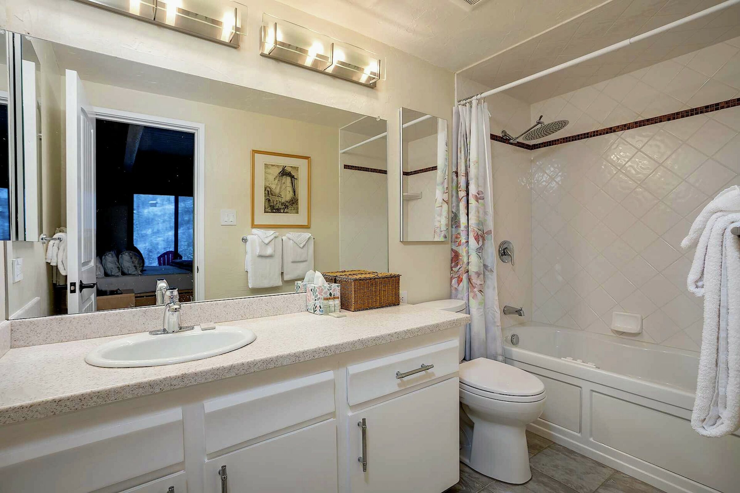 Master Ensuite Bathroom