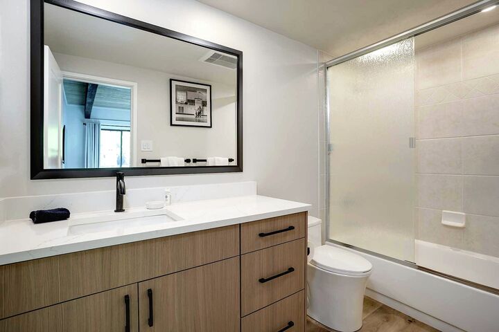 Master Ensuite Bathroom