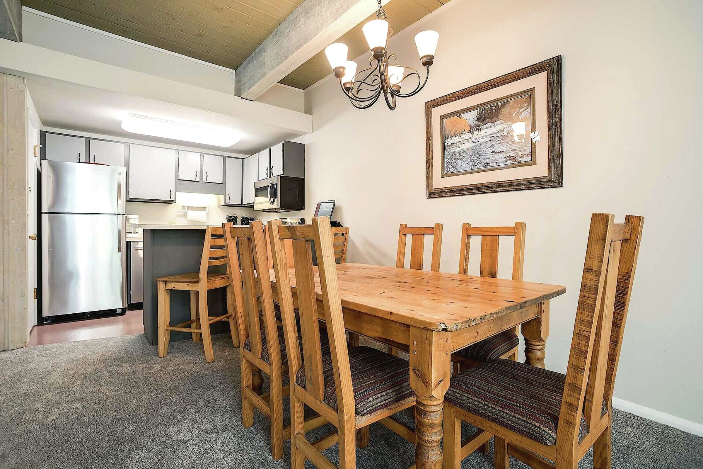#B315 - Dining Area