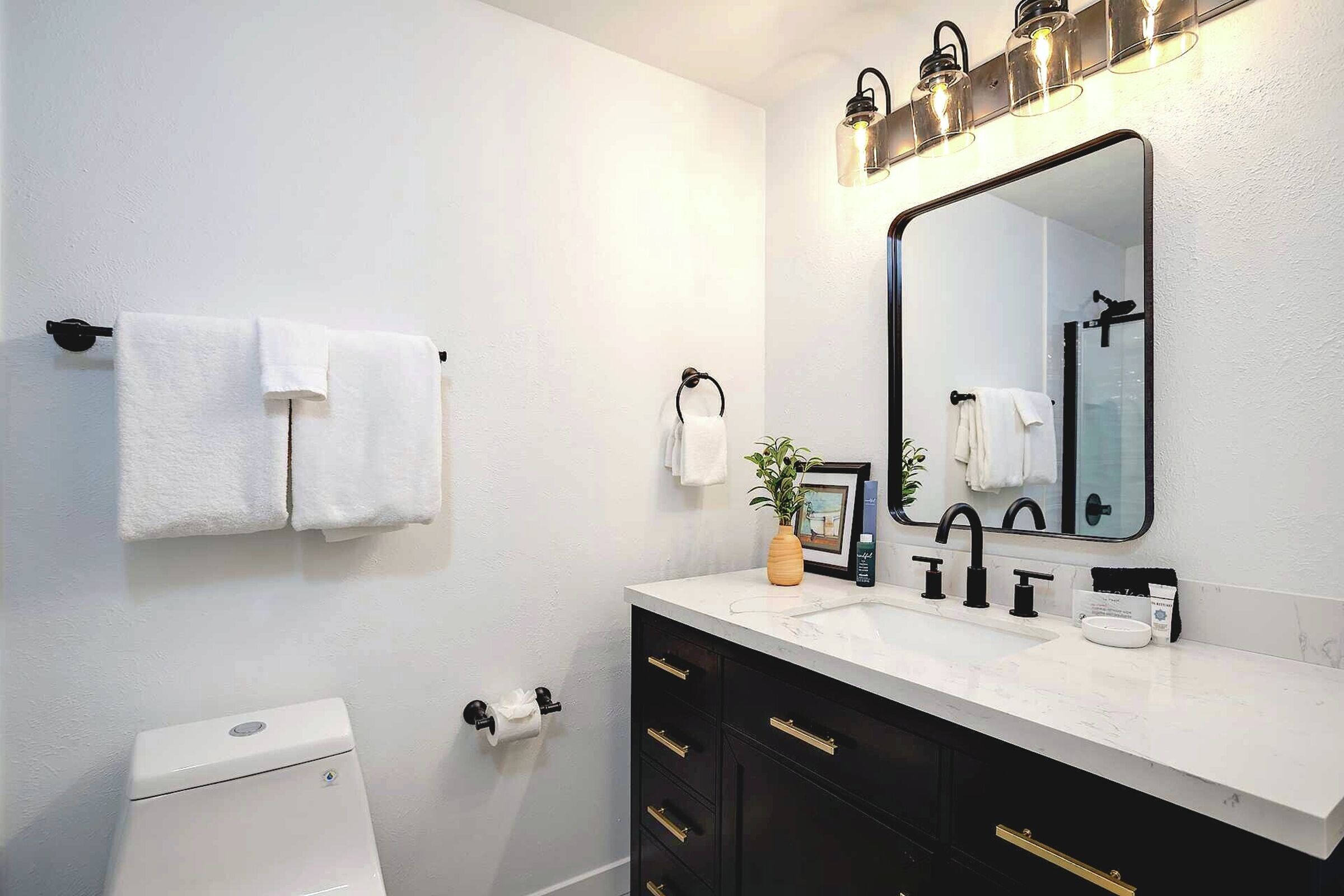 #B315 - Bathroom