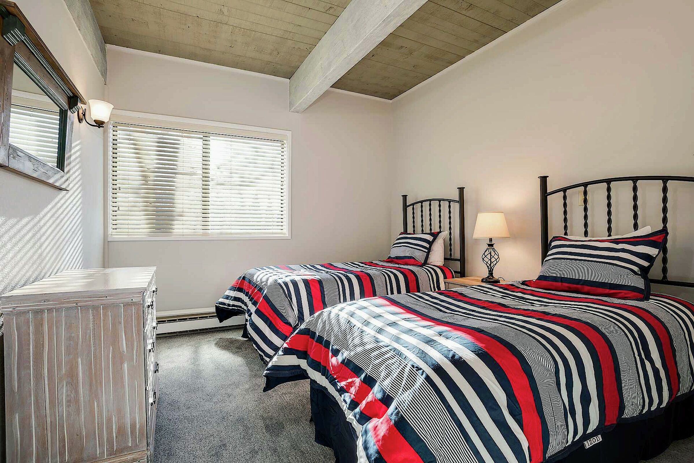 #B315 - Bedroom