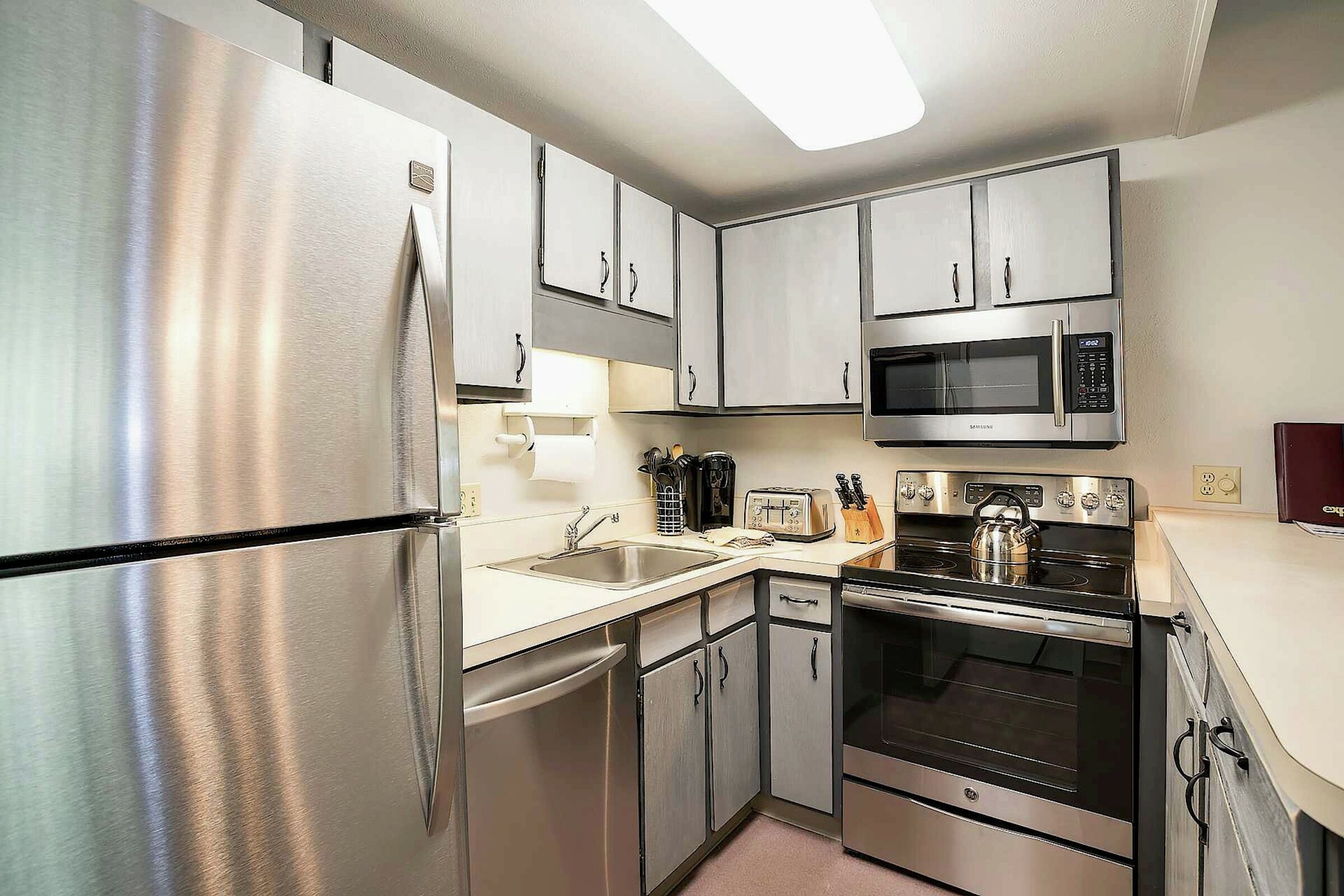 #B315 - Kitchen