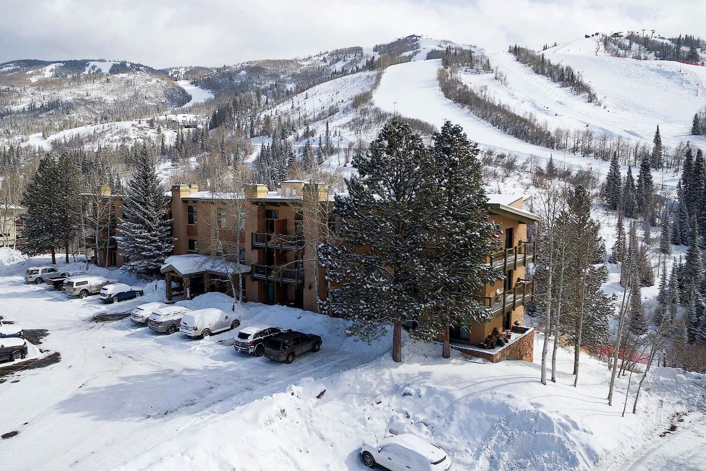Storm Meadows Club Condos