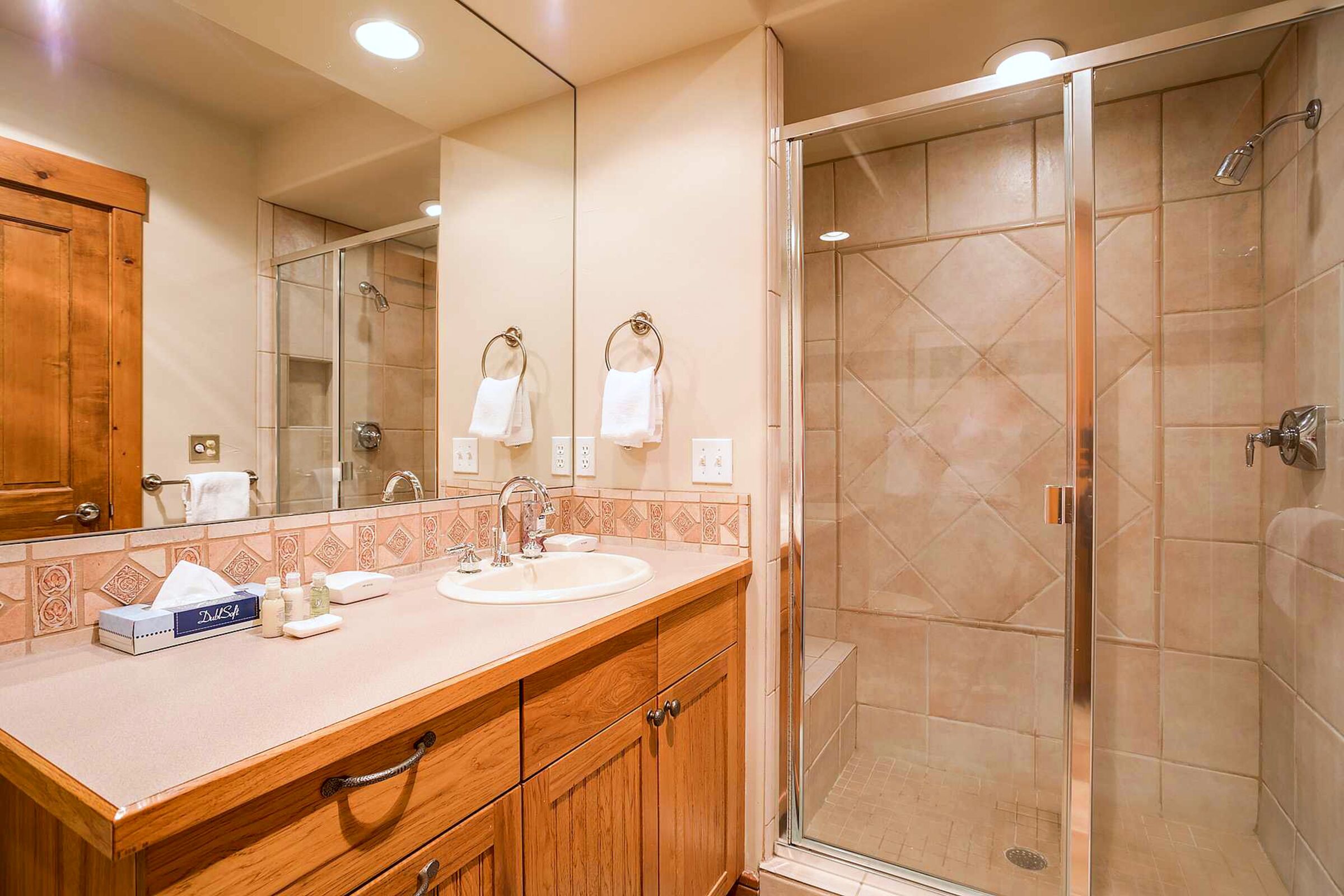 VAL02 - Bathroom