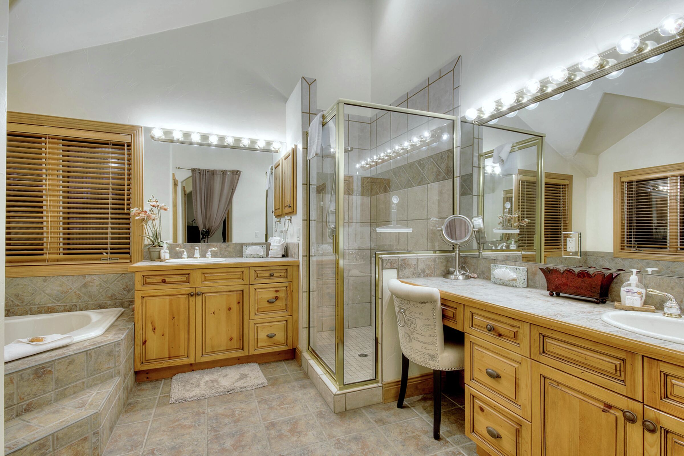 Master Ensuite Bathroom