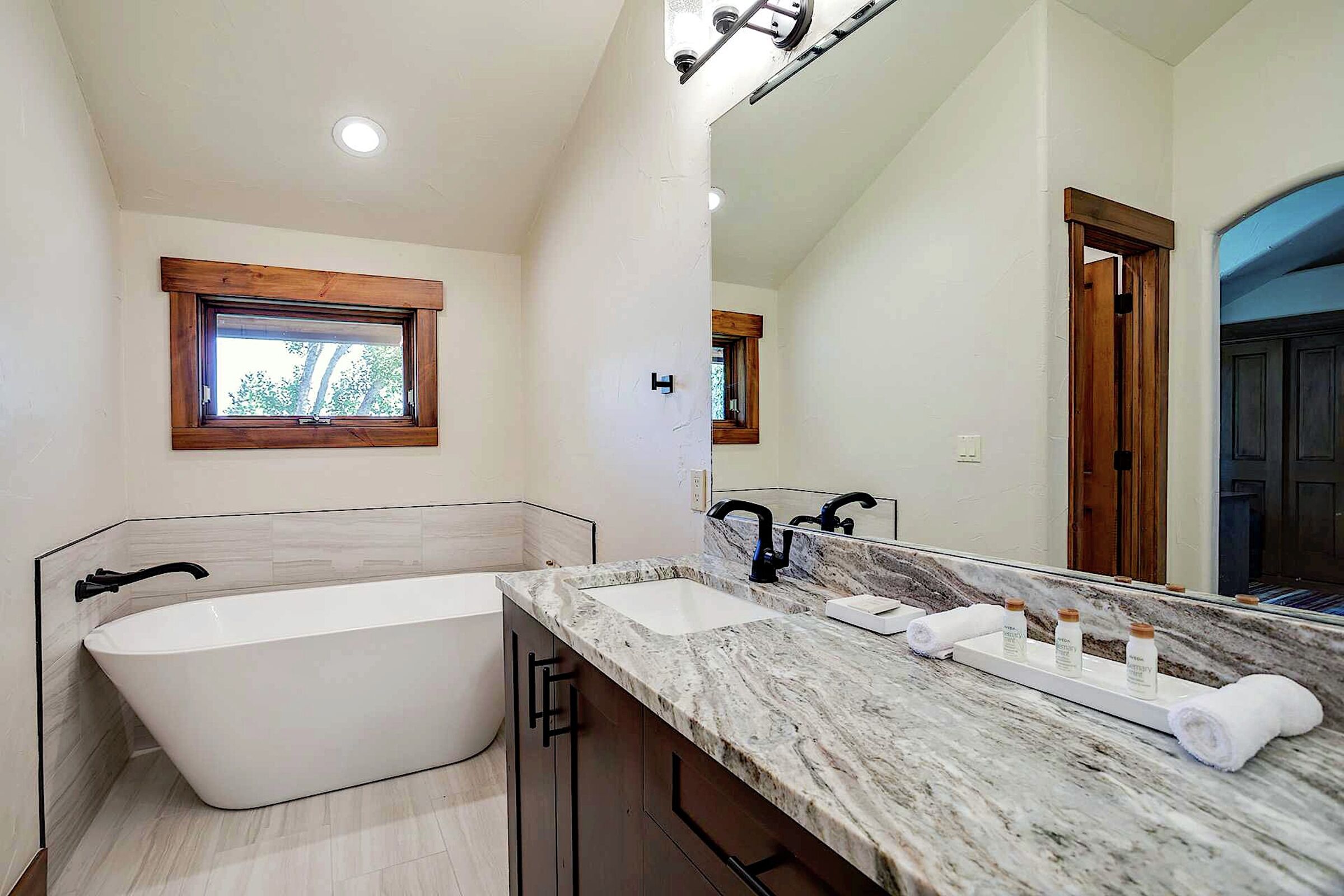 Master Ensuite Bathroom