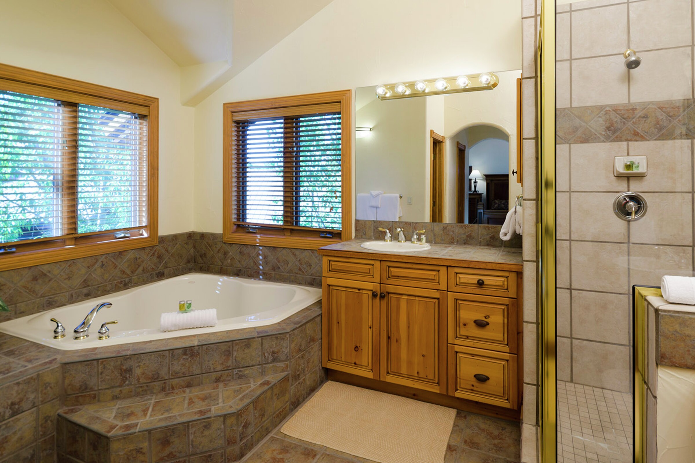 Master Ensuite Bathroom