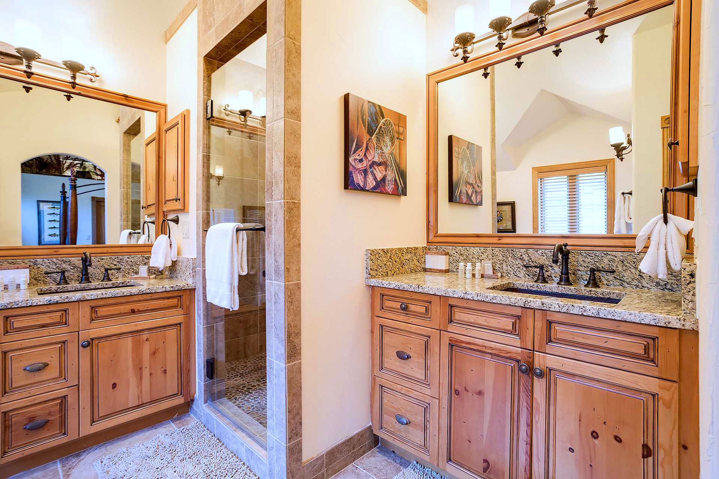 #2702 - Master Ensuite Bathroom