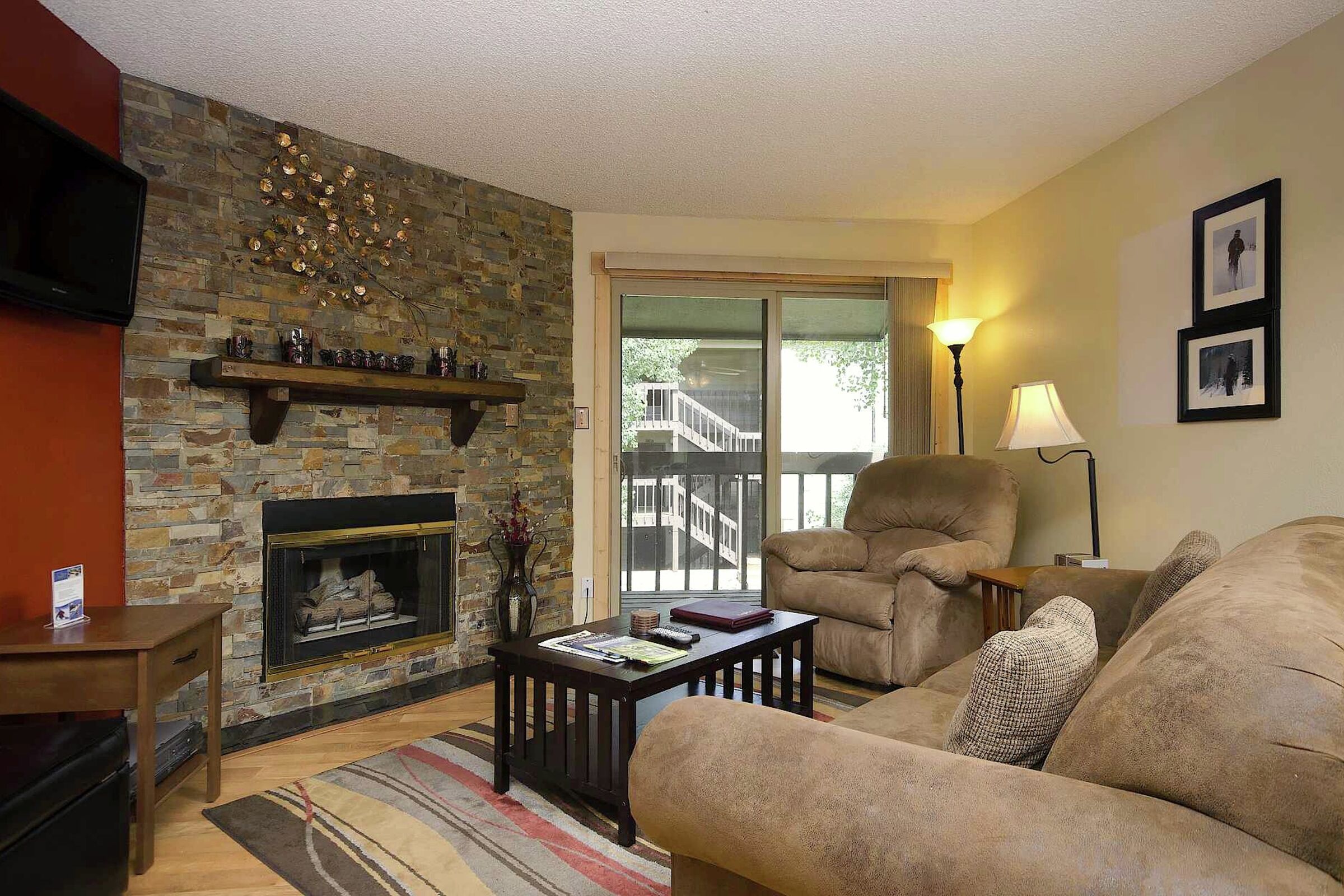 #B39 - Living Room