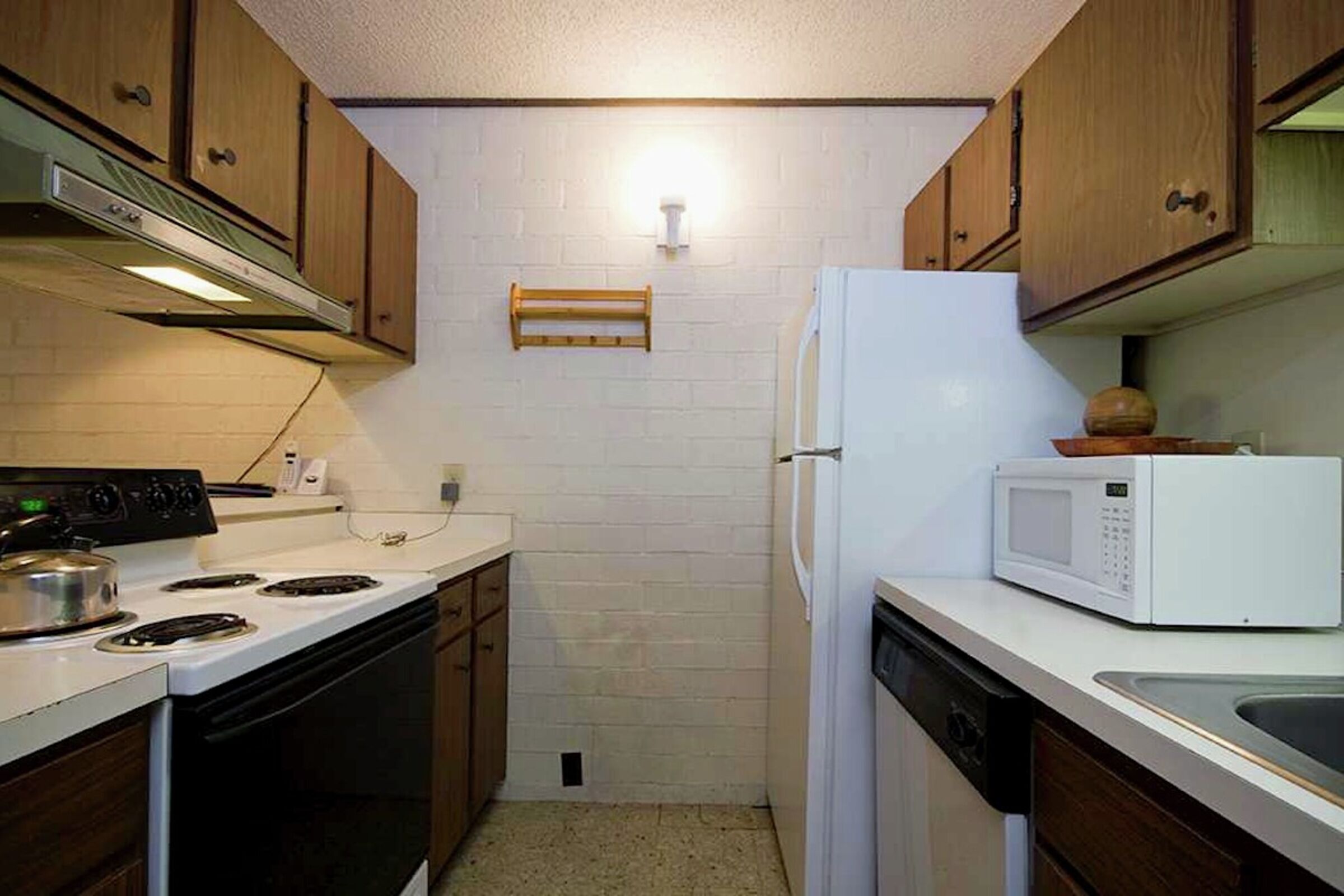 #412 - Kitchen