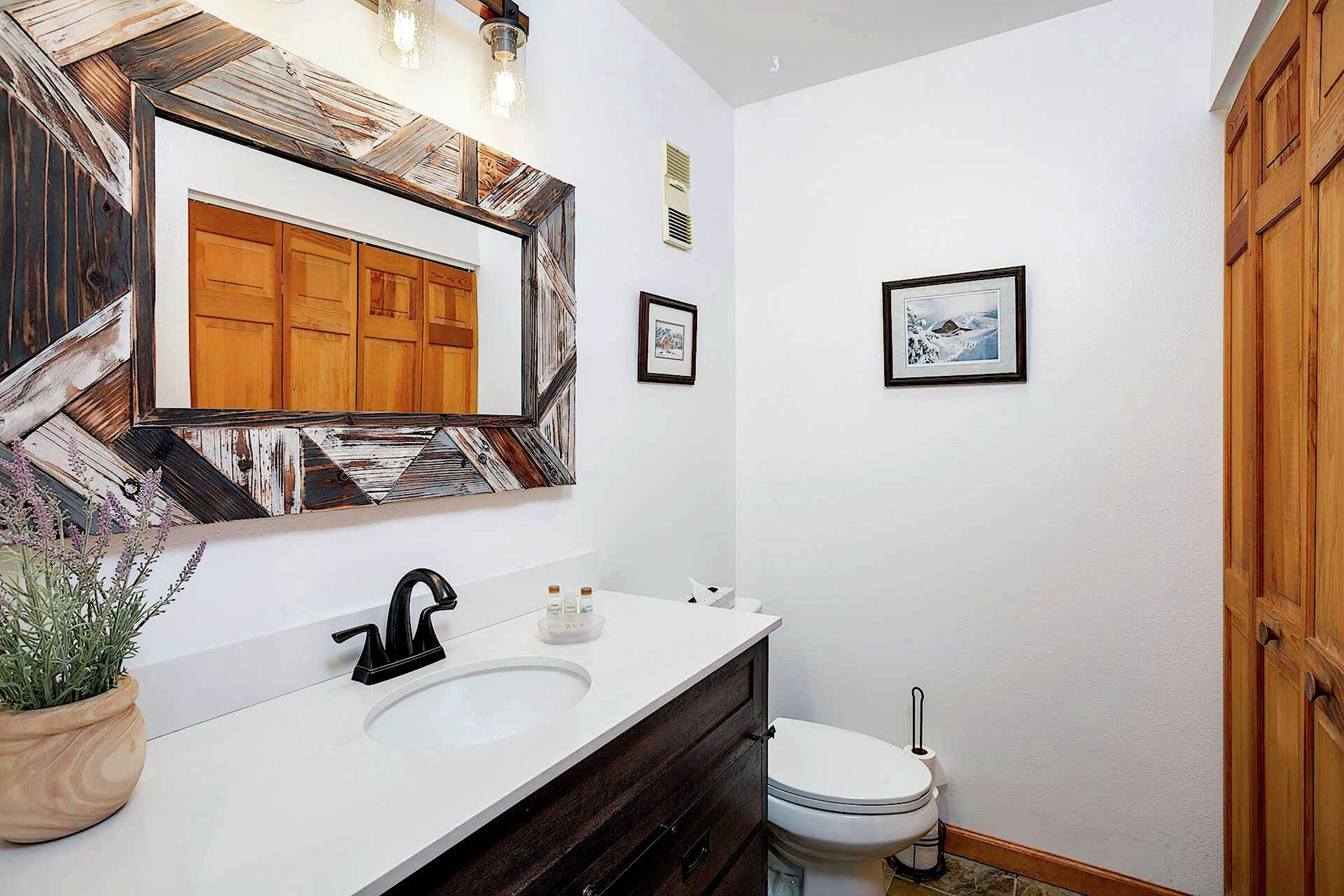 #101 - Bathroom