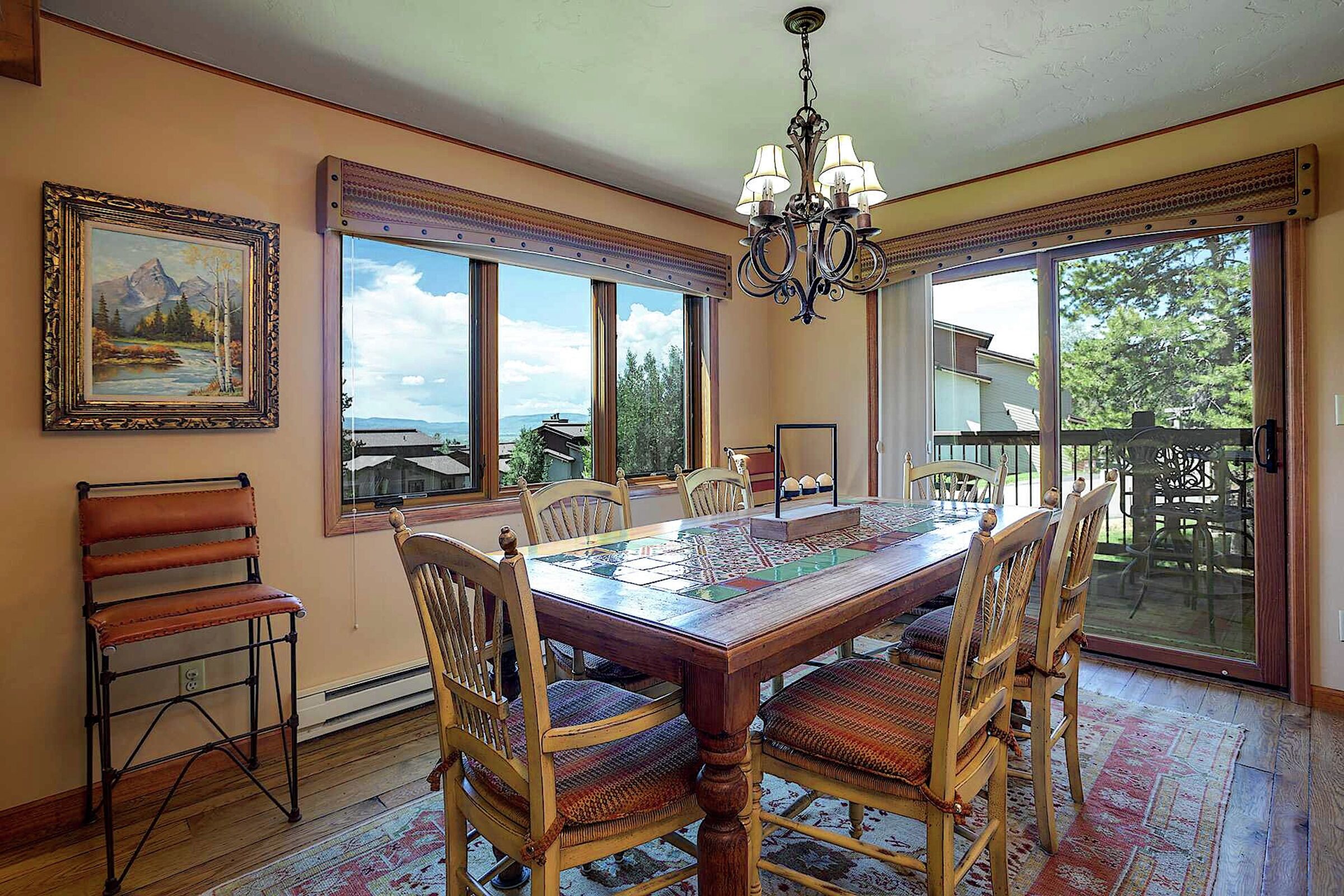 #201 - Dining Room