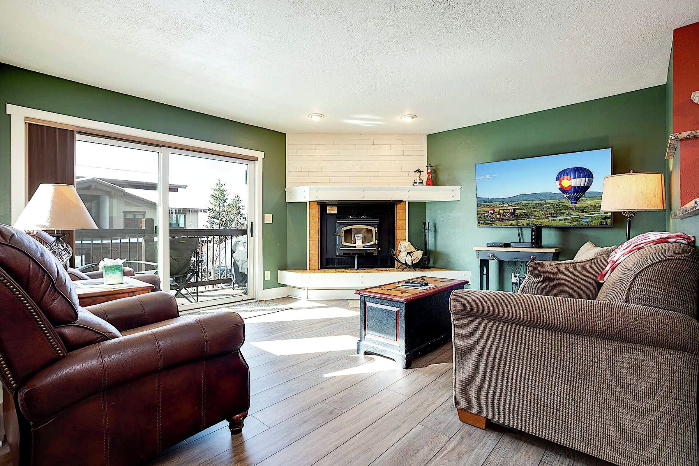 #107 - Living Room