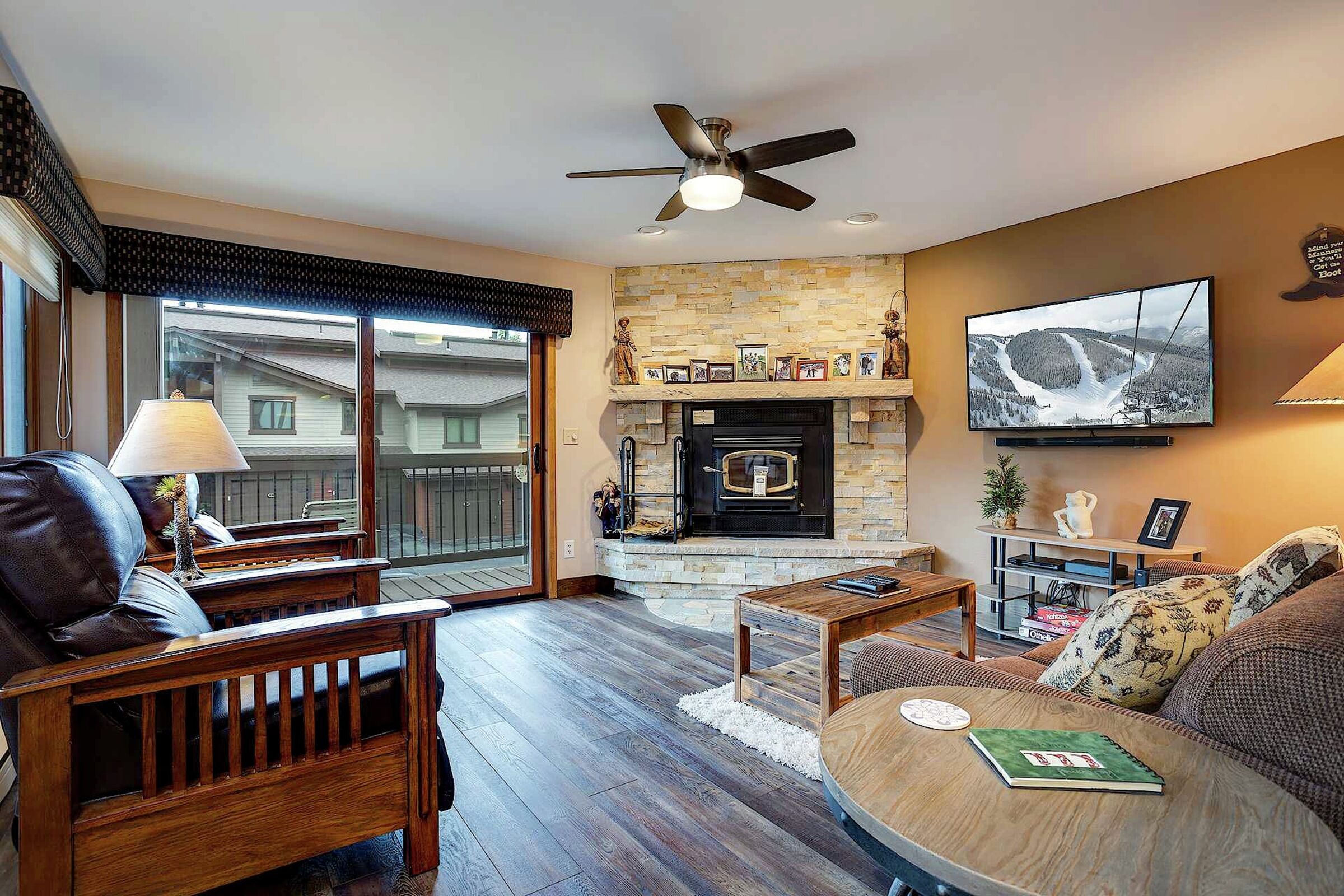 #401 - Living Room