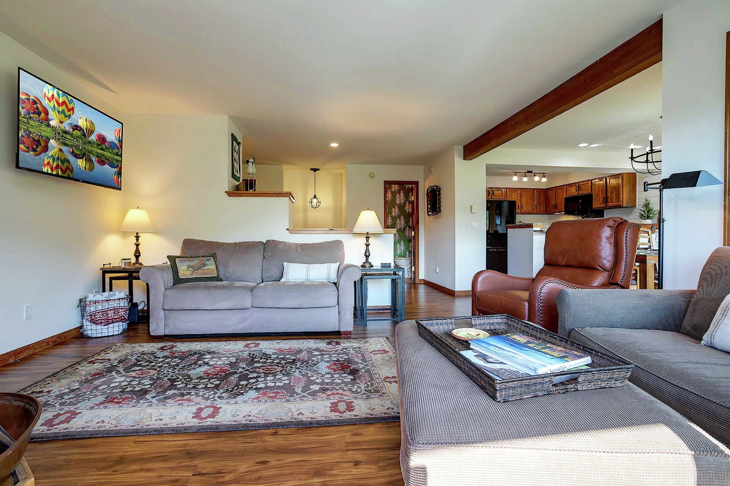 #517 - Living Area