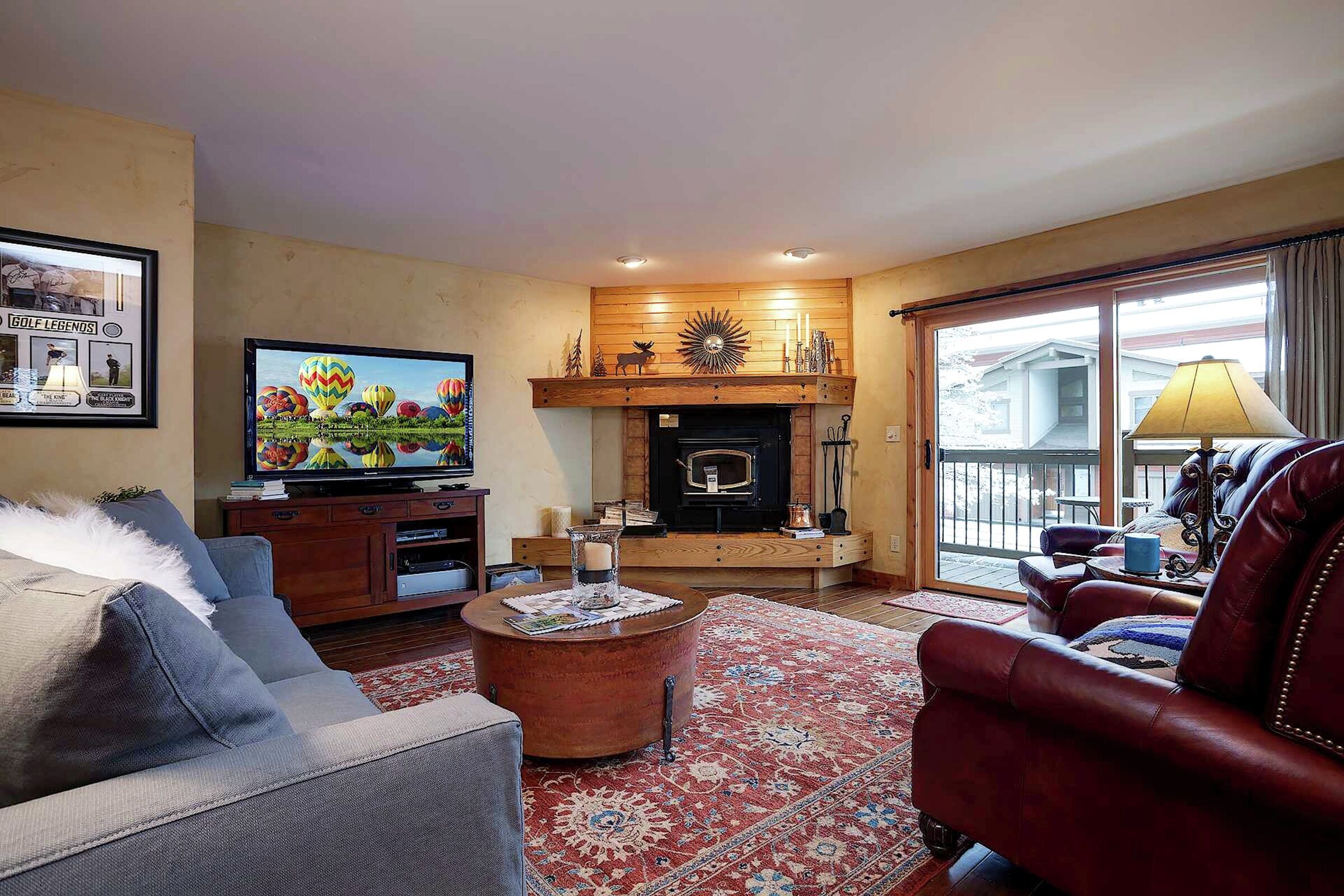 #403 - Living Room