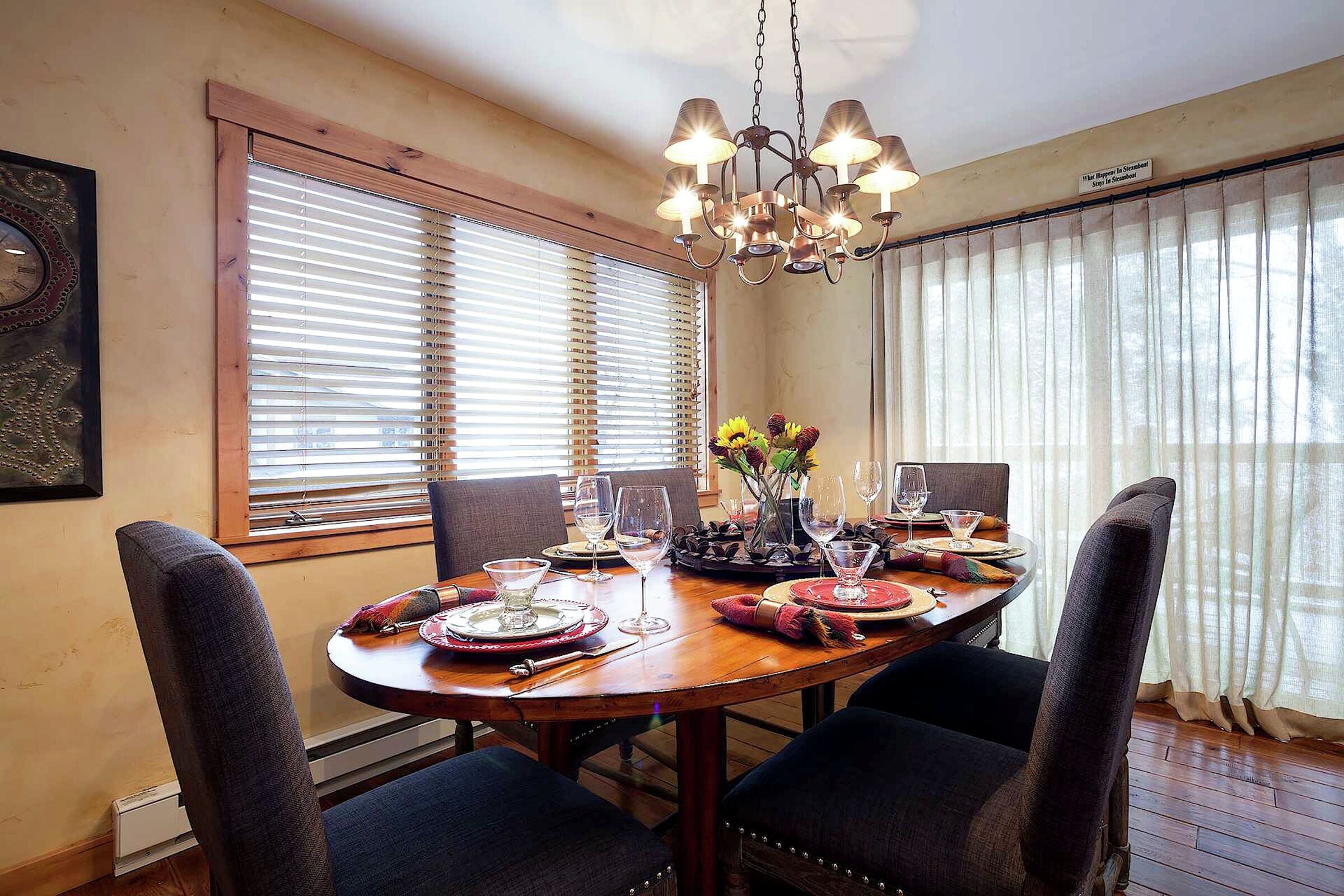 #403 - Dining Room