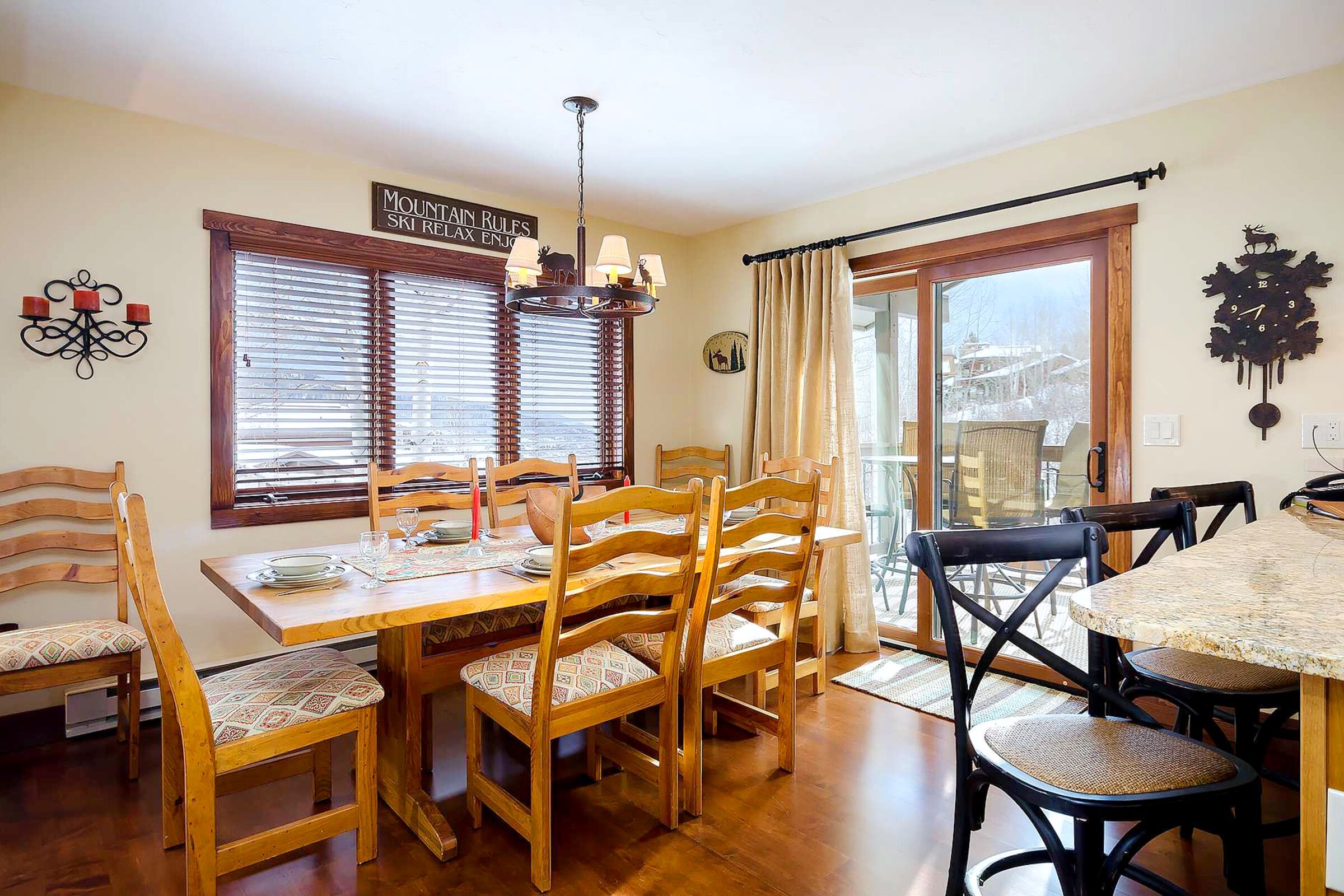 #520 - Dining Room
