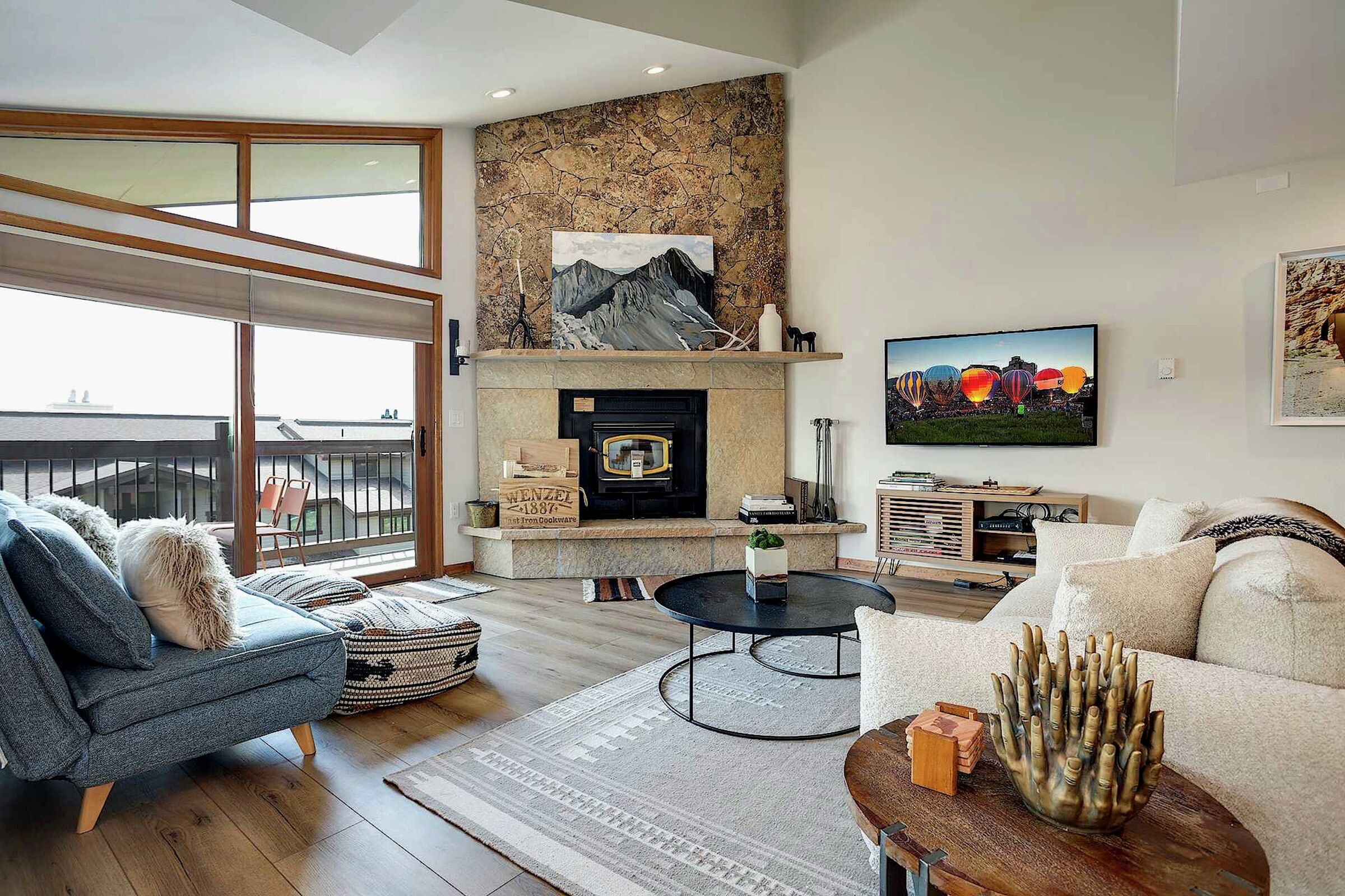 #224 - Living Room