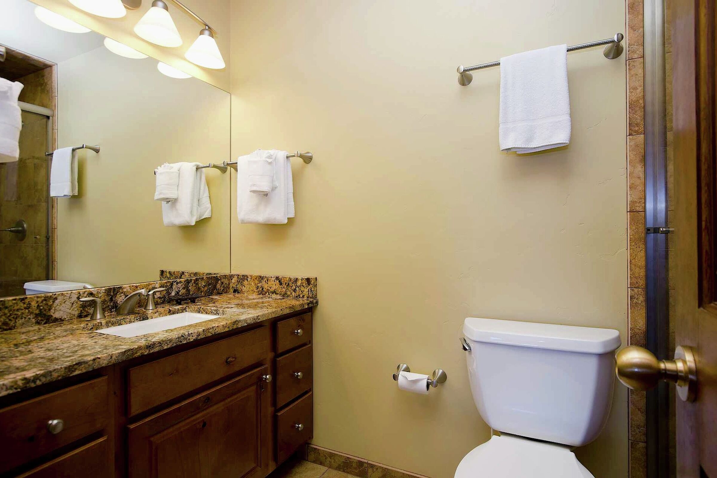 #506 - Bathroom