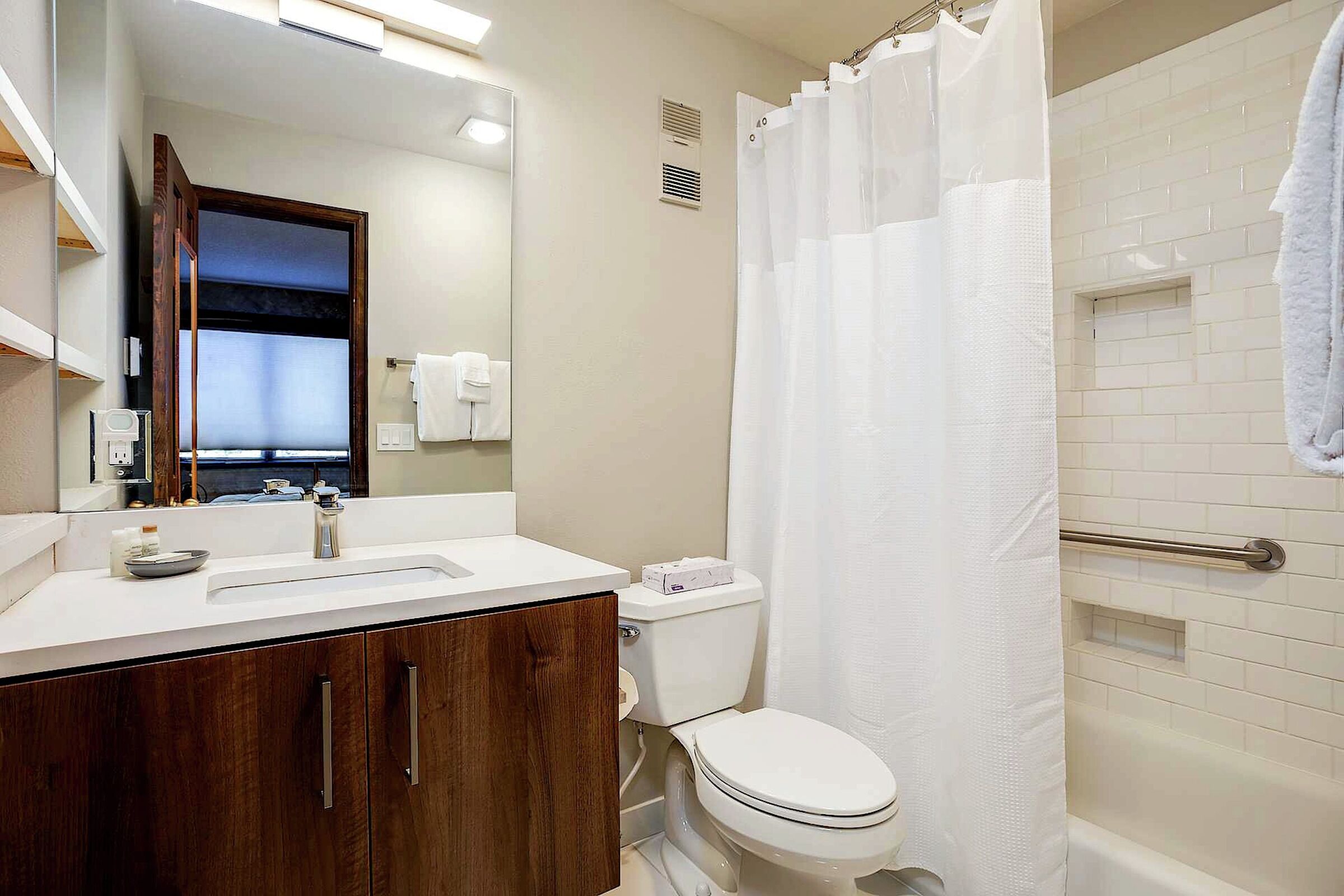 #106 - Bathroom