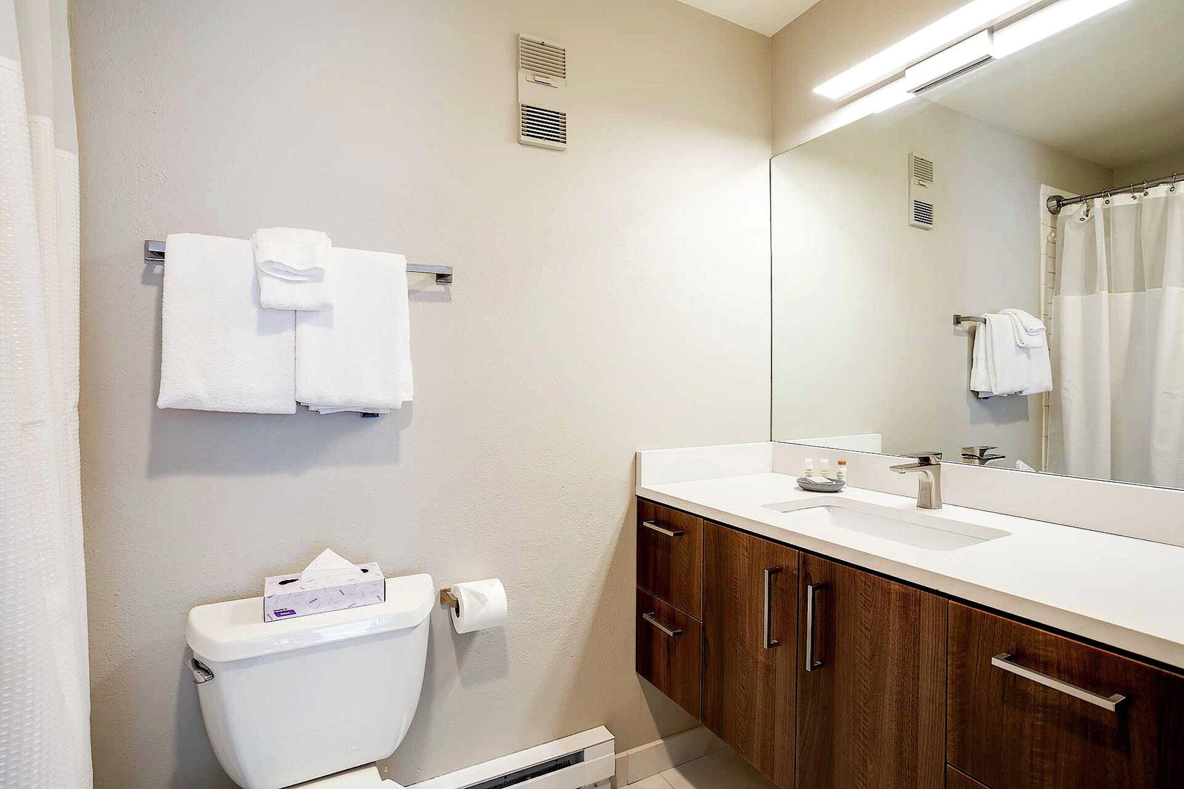 #106 - Bathroom