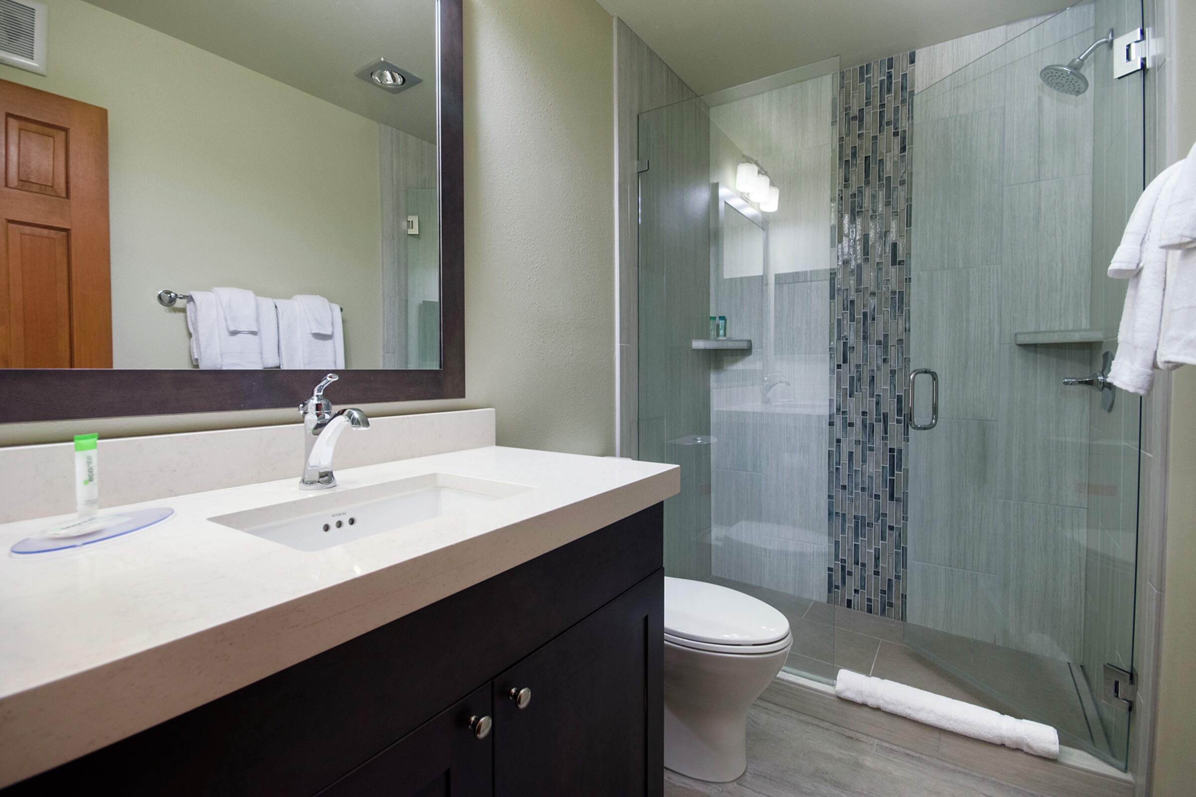 #405 - Bathroom