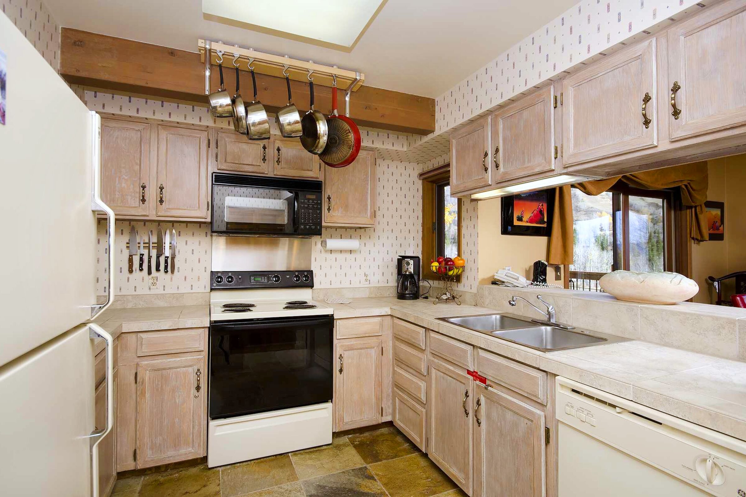 #501 - Kitchen