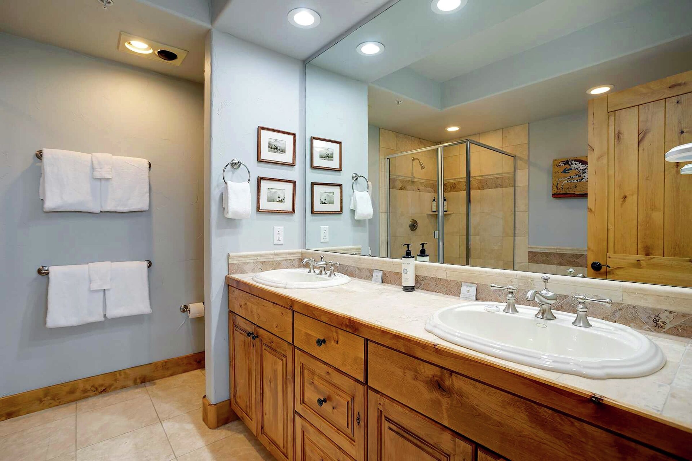 Master Ensuite Bathroom