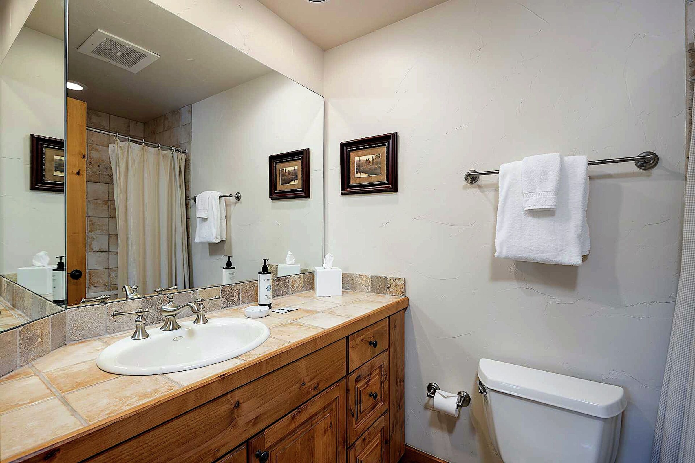 #124 - Bathroom