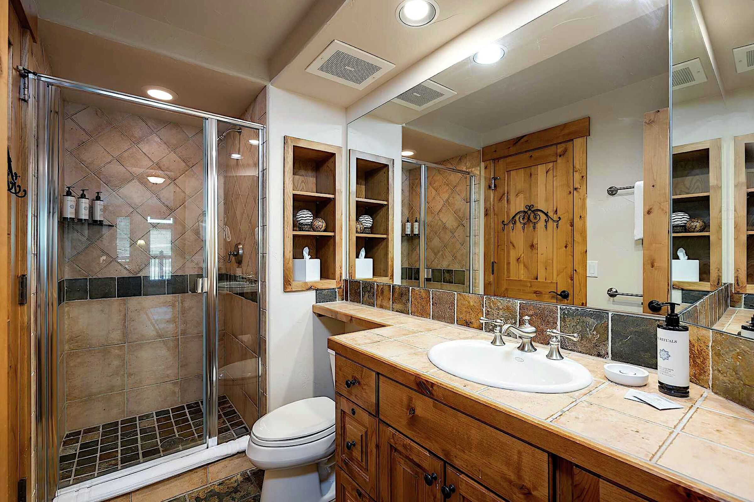 #124 - Bathroom